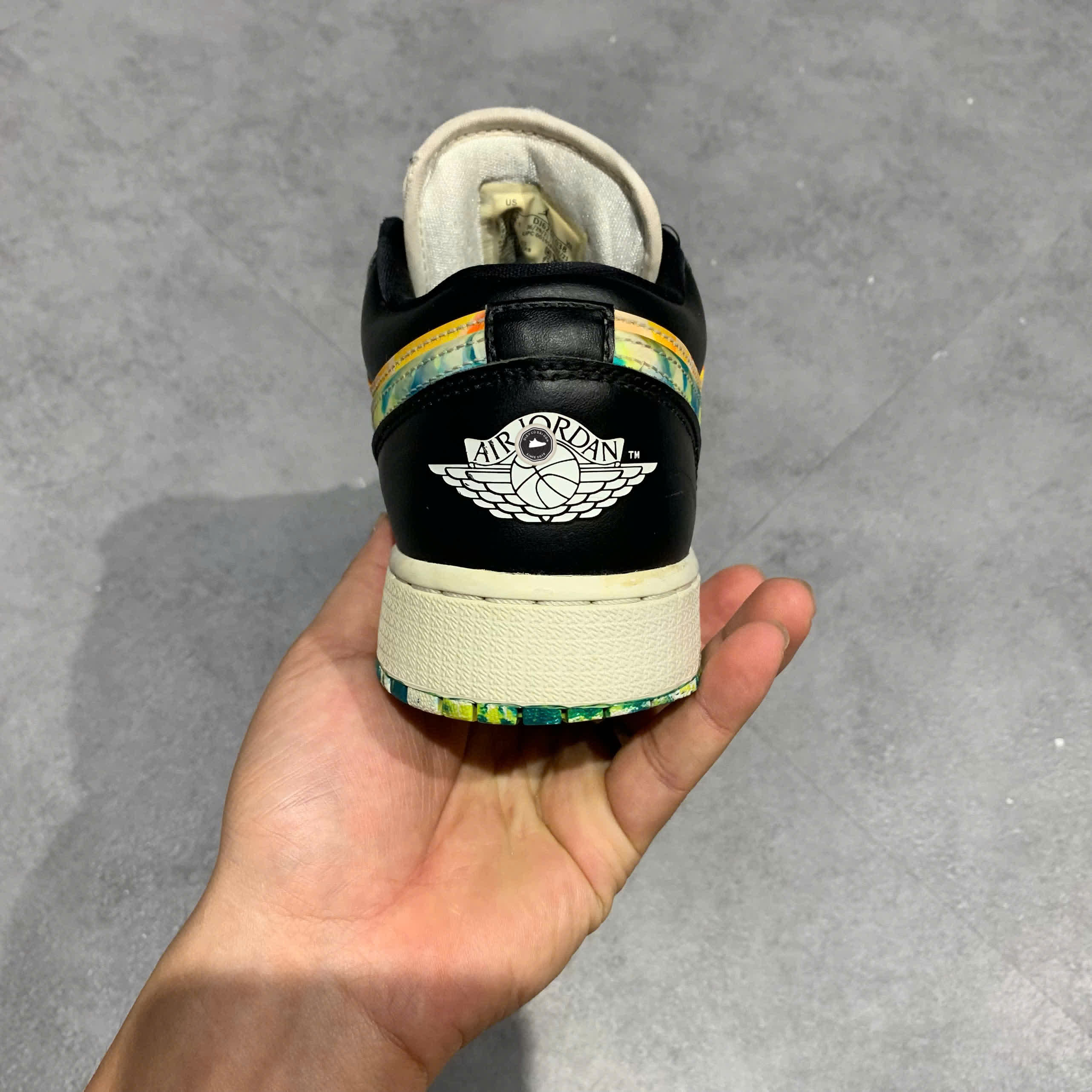 NIKE AIR JORDAN 1 LOW 'TIE DYE' GS DJ6252 038 SIZE 38.5 GIÀY 2HAND CHÍNH HÃNG PVN20723