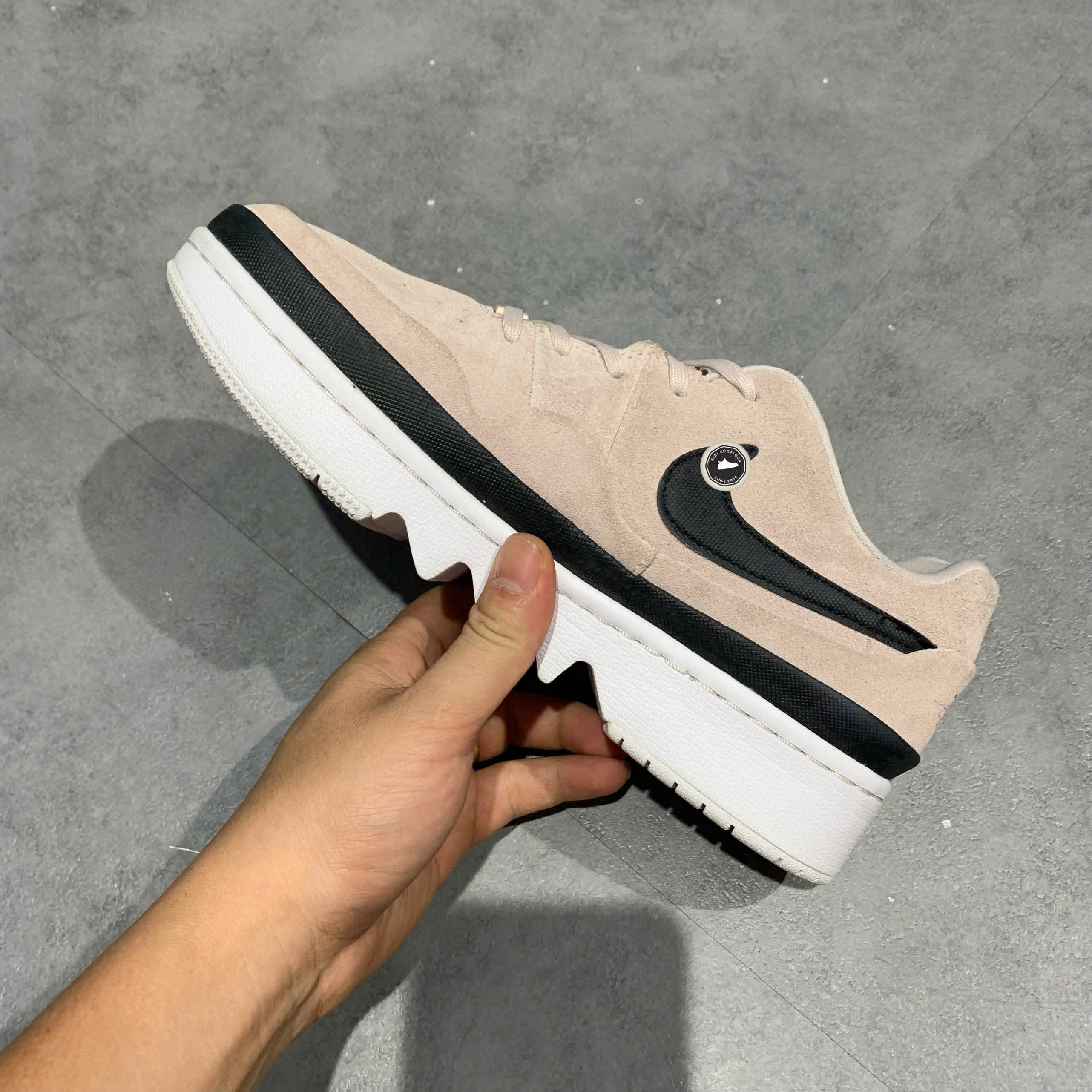 WMNS AIR JORDAN 1 JESTER XX LOW LACED 'BARELY ROSE' CI7815 602 SIZE 39  GIÀY 2HAND CHÍNH HÃNG PVN20931