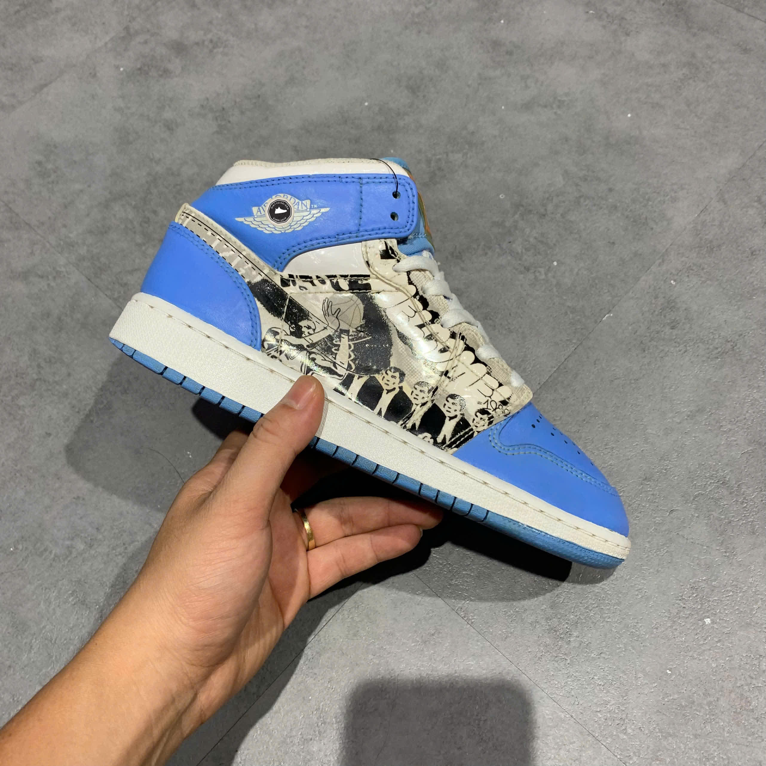 JORDAN 1 MID SNEAKER SCHOOL GAME WINNER DR6492 100 SIZE 36.5 GIÀY 2HAND CHÍNH HÃNG PVN20728