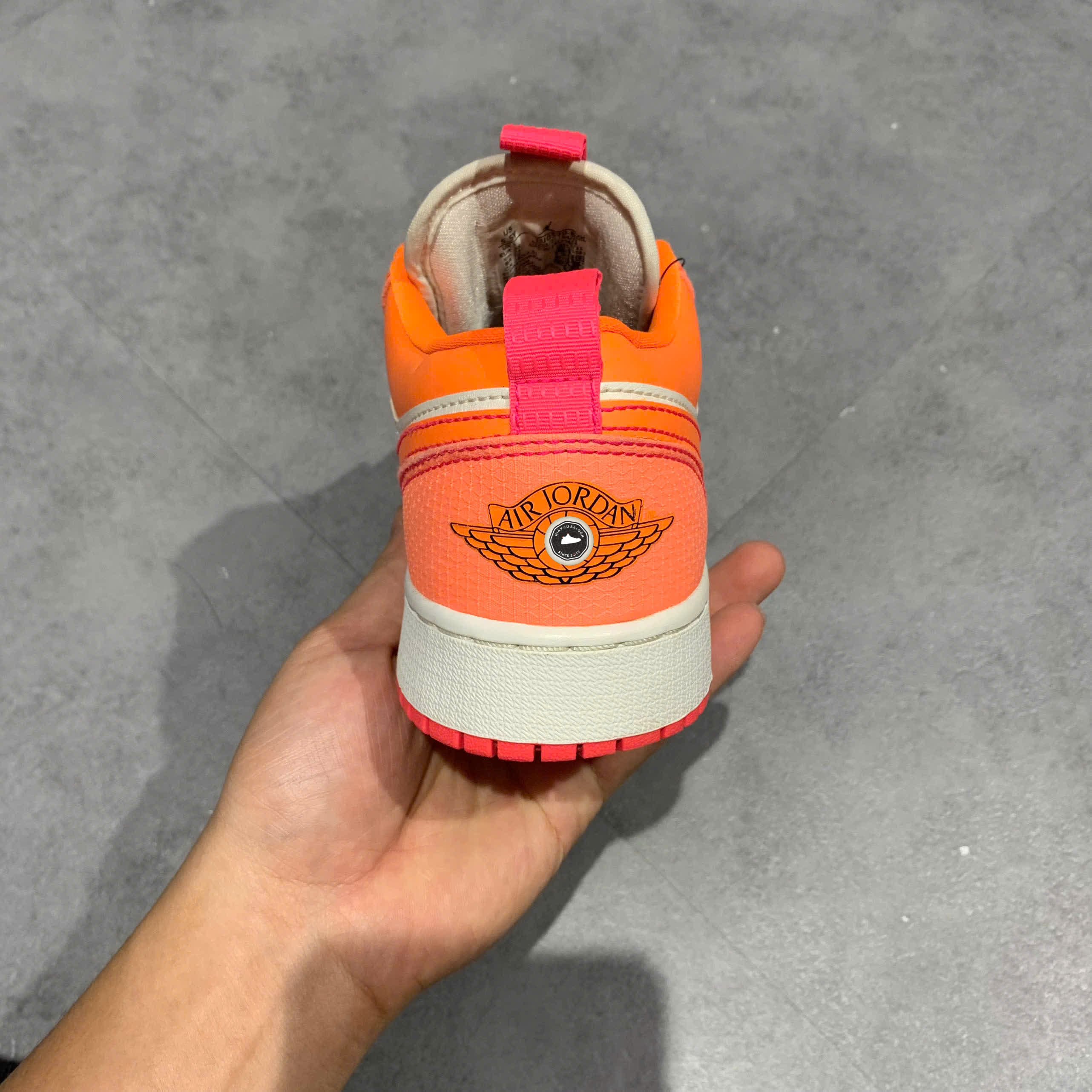 AIR JORDAN 1 LOW UTILITY GS 'CRIMSON PULSE' DJ0530-801 SIZE 38 GIÀY 2HAND CHÍNH HÃNG PVN20726