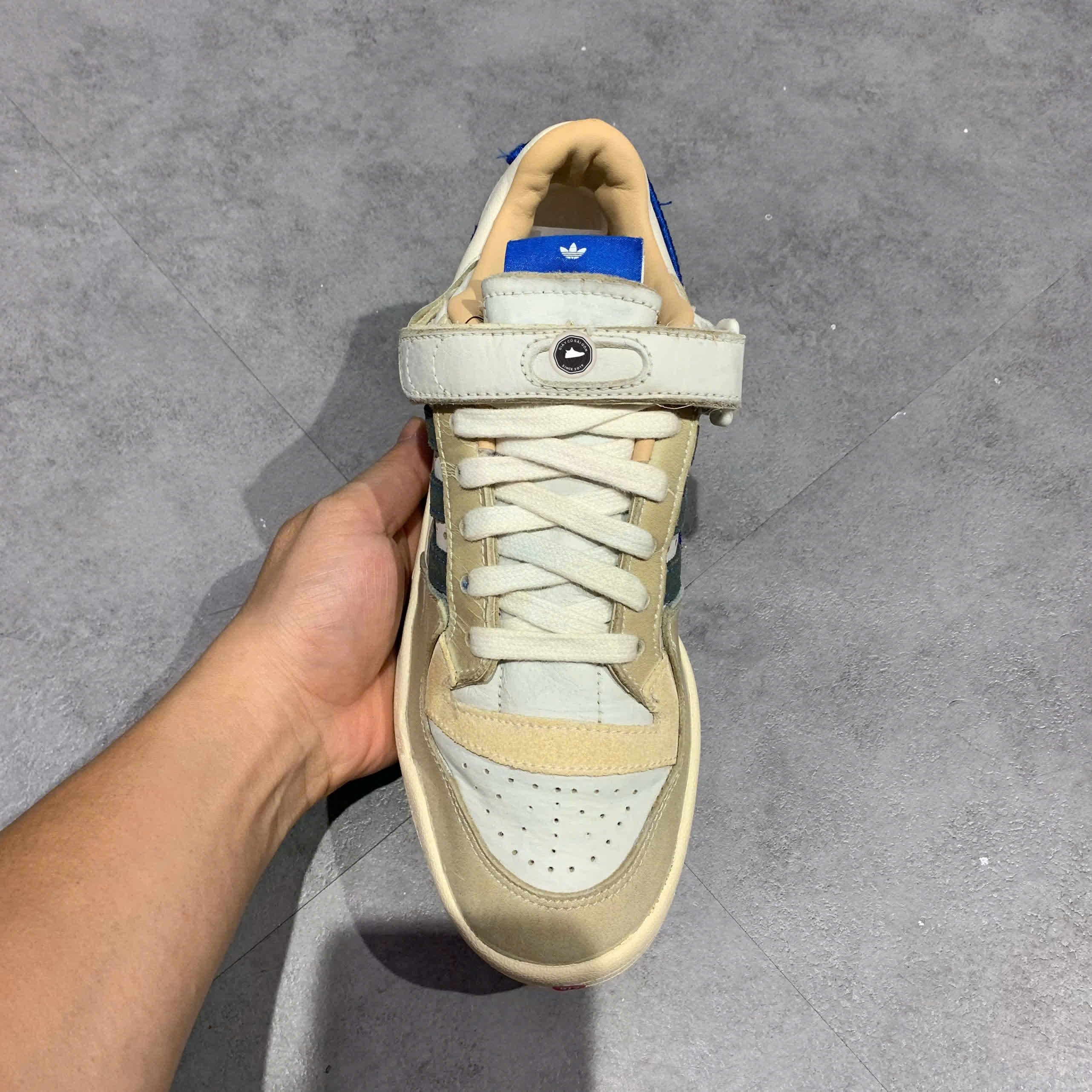 ADIDAS ORIGINALS FORUM 84 LOW WHITE BLUE H03721 SIZE 38 2/3 GIÀY 2HAND CHÍNH HÃNG PVN20820