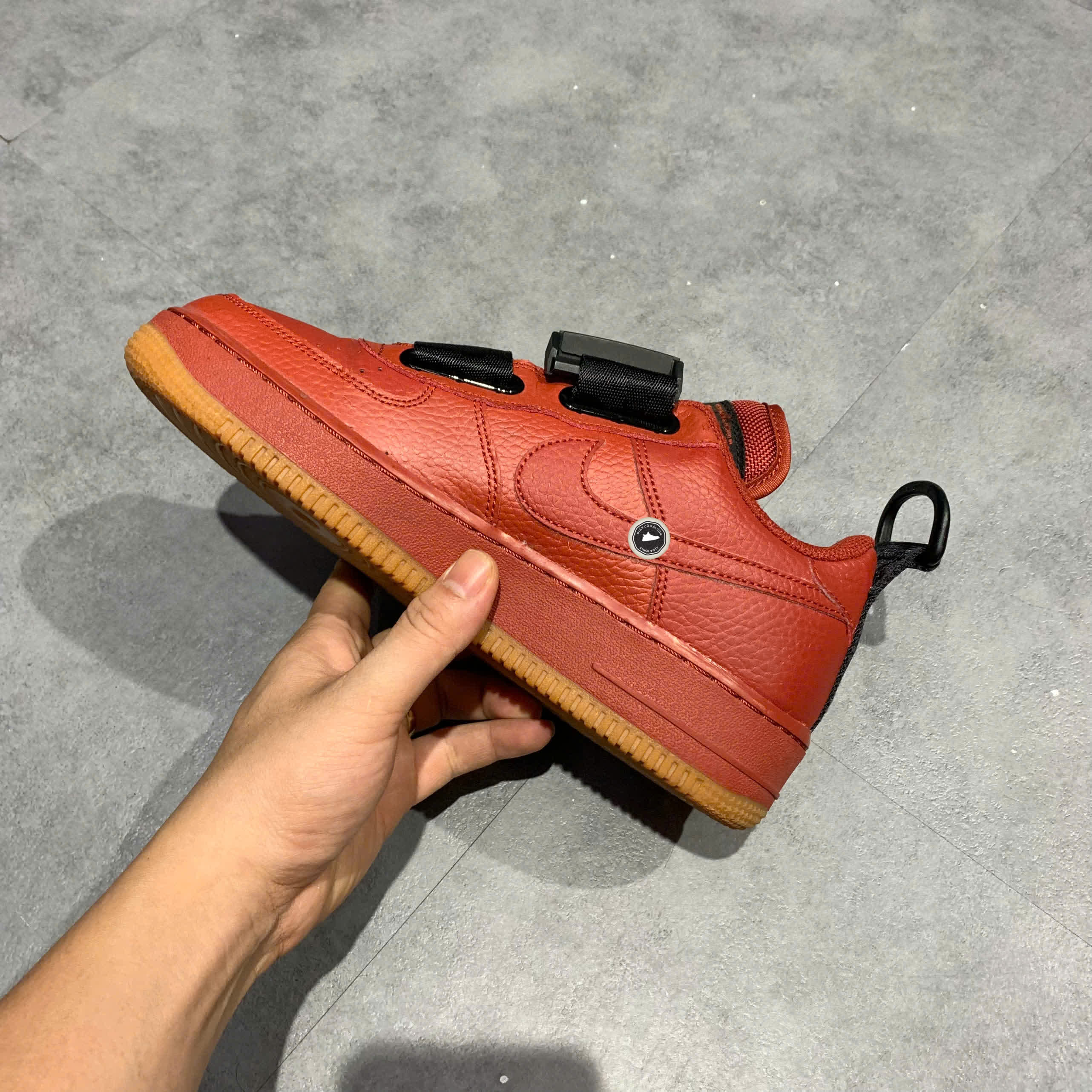 NIKE AIR FORCE 1 UTILITY GS 'DUNE RED' AJ6601 600 SIZE 38.5 GIÀY 2HAND CHÍNH HÃNG PVN20795