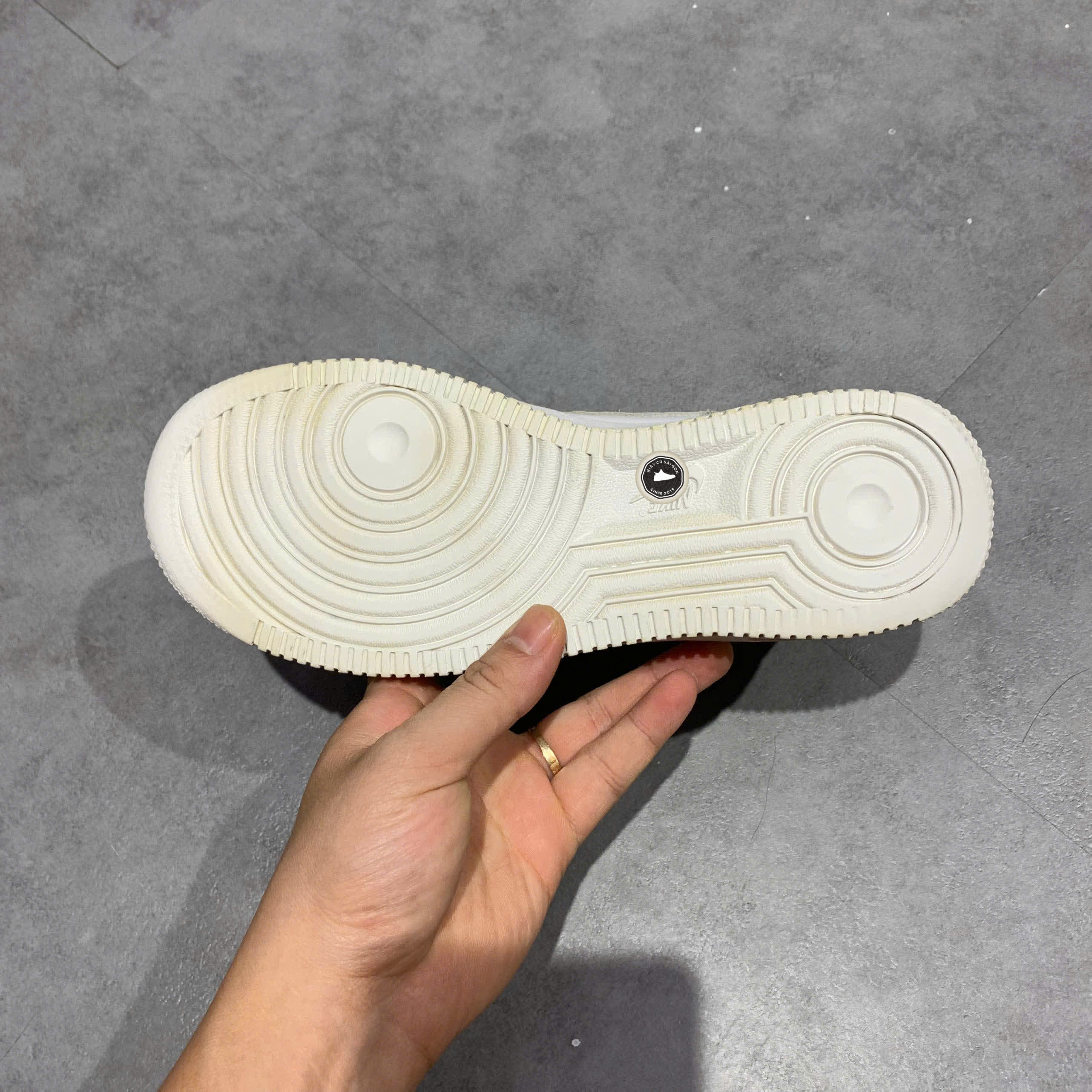 NIKE AIR FORCE 1 LOW LE TRIPLE WHITE DH2920-111 SIZE 37.5 GIÀY 2HAND CHÍNH HÃNG PVN20778