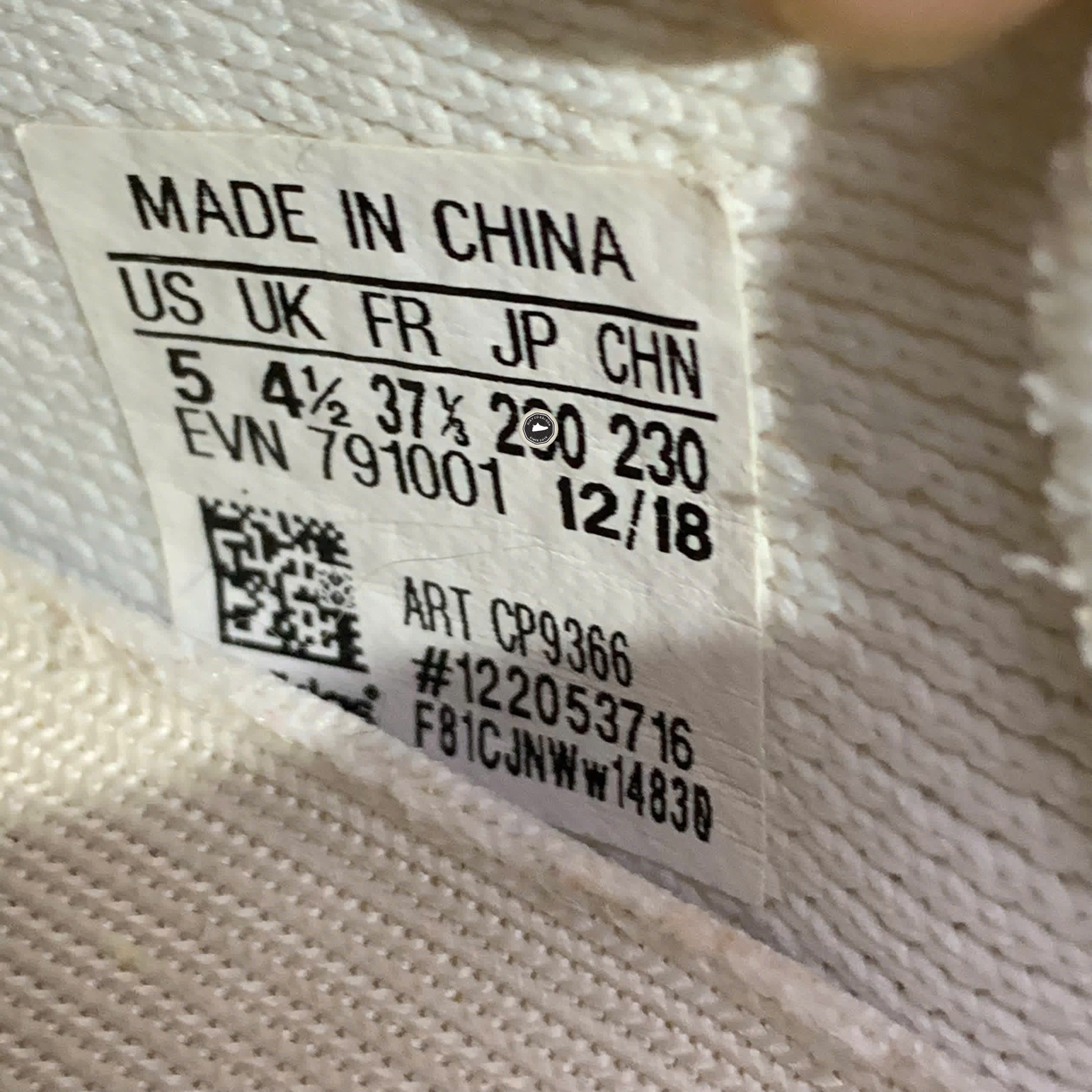 ADIDAS YEEZY BOOST 350 V2 CREAM WHITE CP9366 SIZE 37 1/3 GIÀY 2HAND CHÍNH HÃNG PVN20977