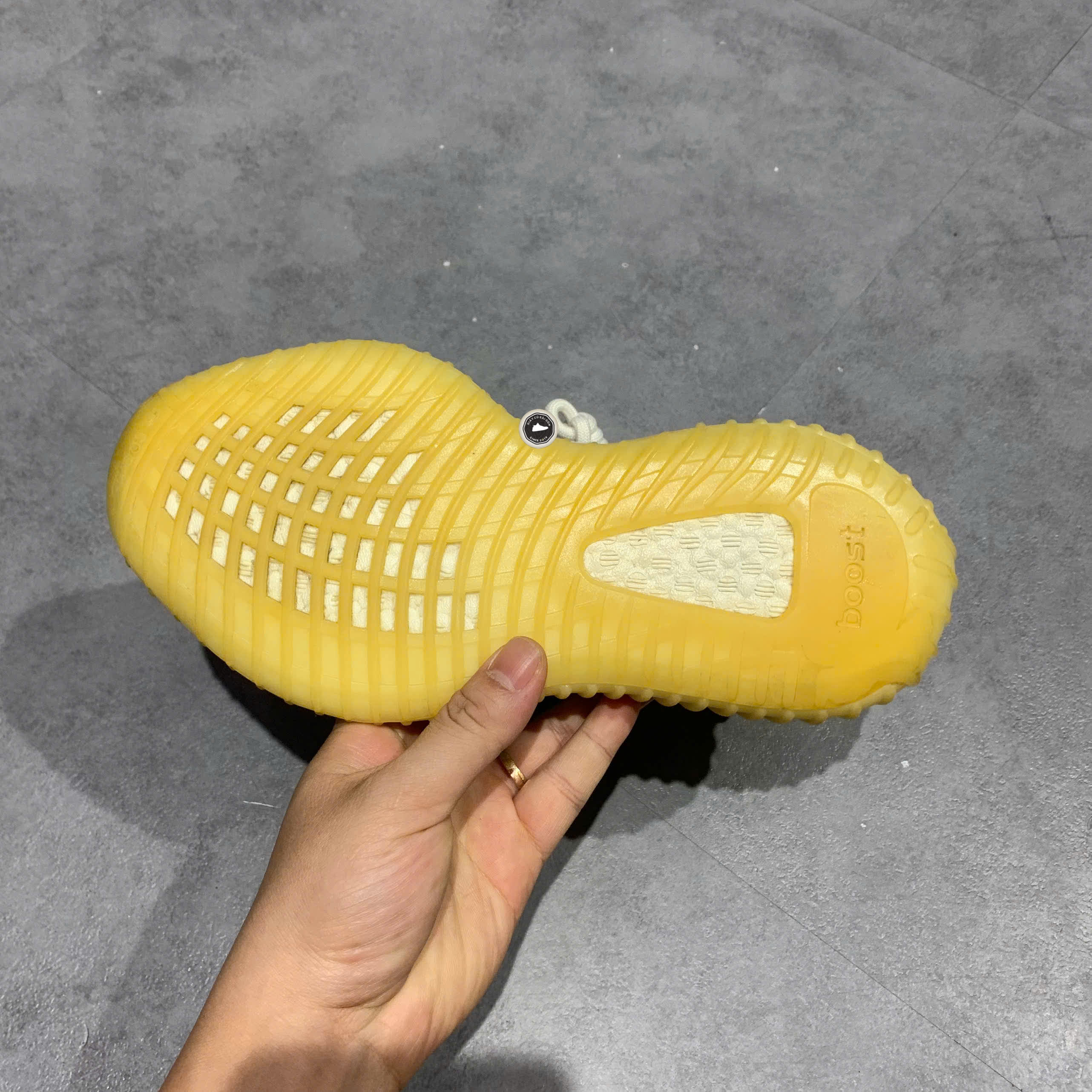 ADIDAS YEEZY BOOST 350 V2 CREAM WHITE CP9366 SIZE 37 1/3 GIÀY 2HAND CHÍNH HÃNG PVN20977