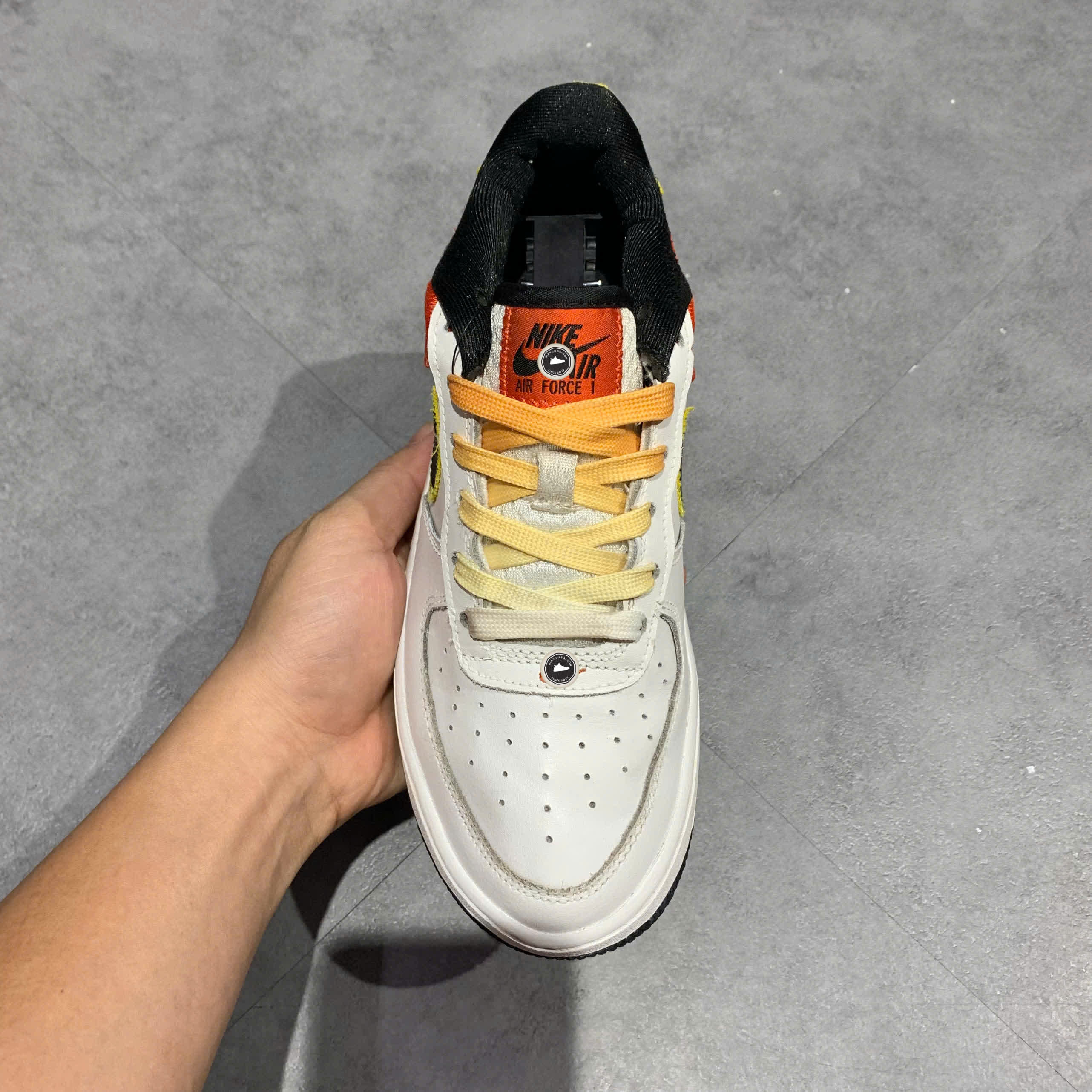 NIKE AIR FORCE 1 LV8 GS 'ROSWELL RAYGUNS' DD9530 100 SIZE 36 GIÀY 2HAND CHÍNH HÃNG PVN20812