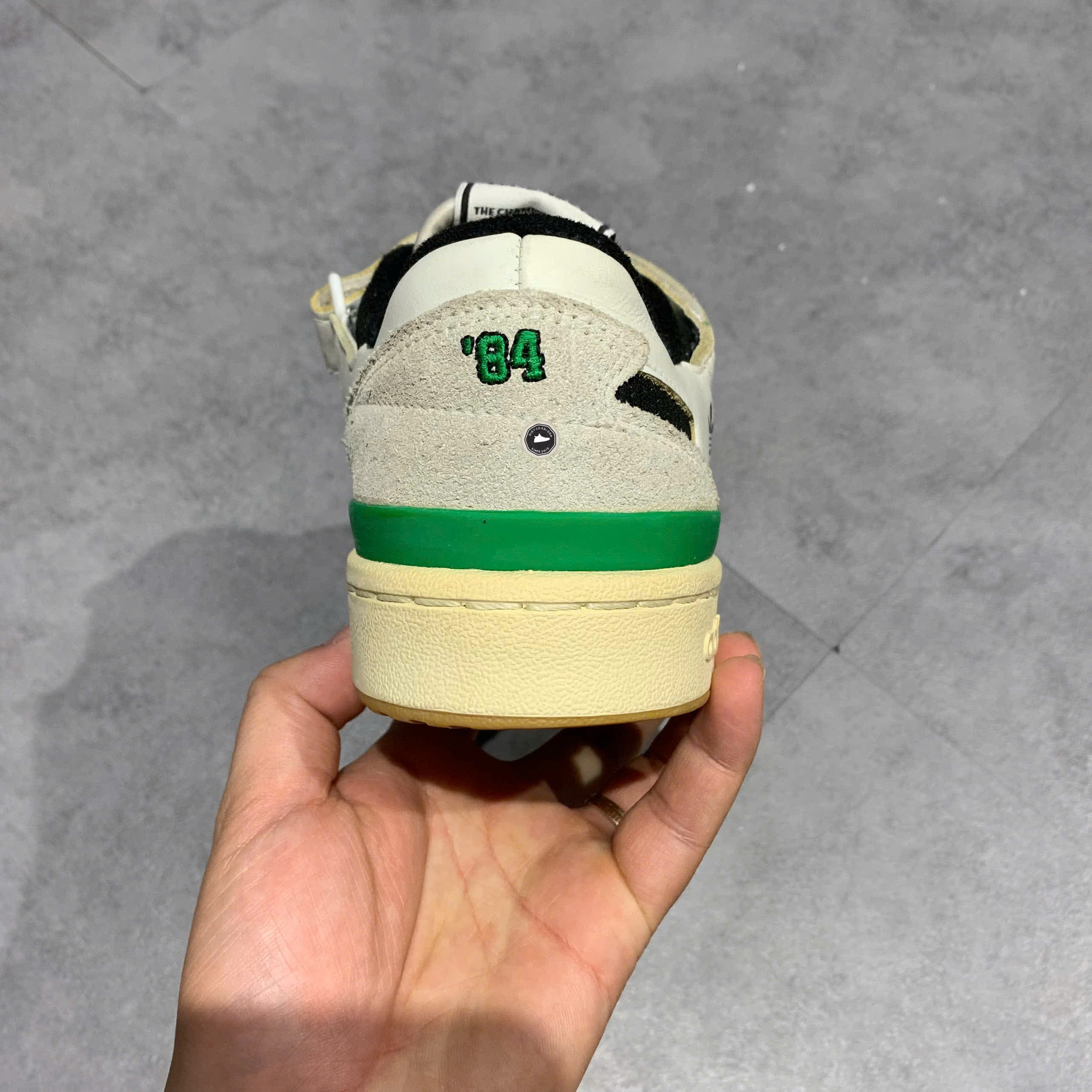 ADIDAS FORUM 84 LOW 'CELTICS' GX9058 SIZE 39 1/3 GIÀY 2HAND CHÍNH HÃNG PVN20484