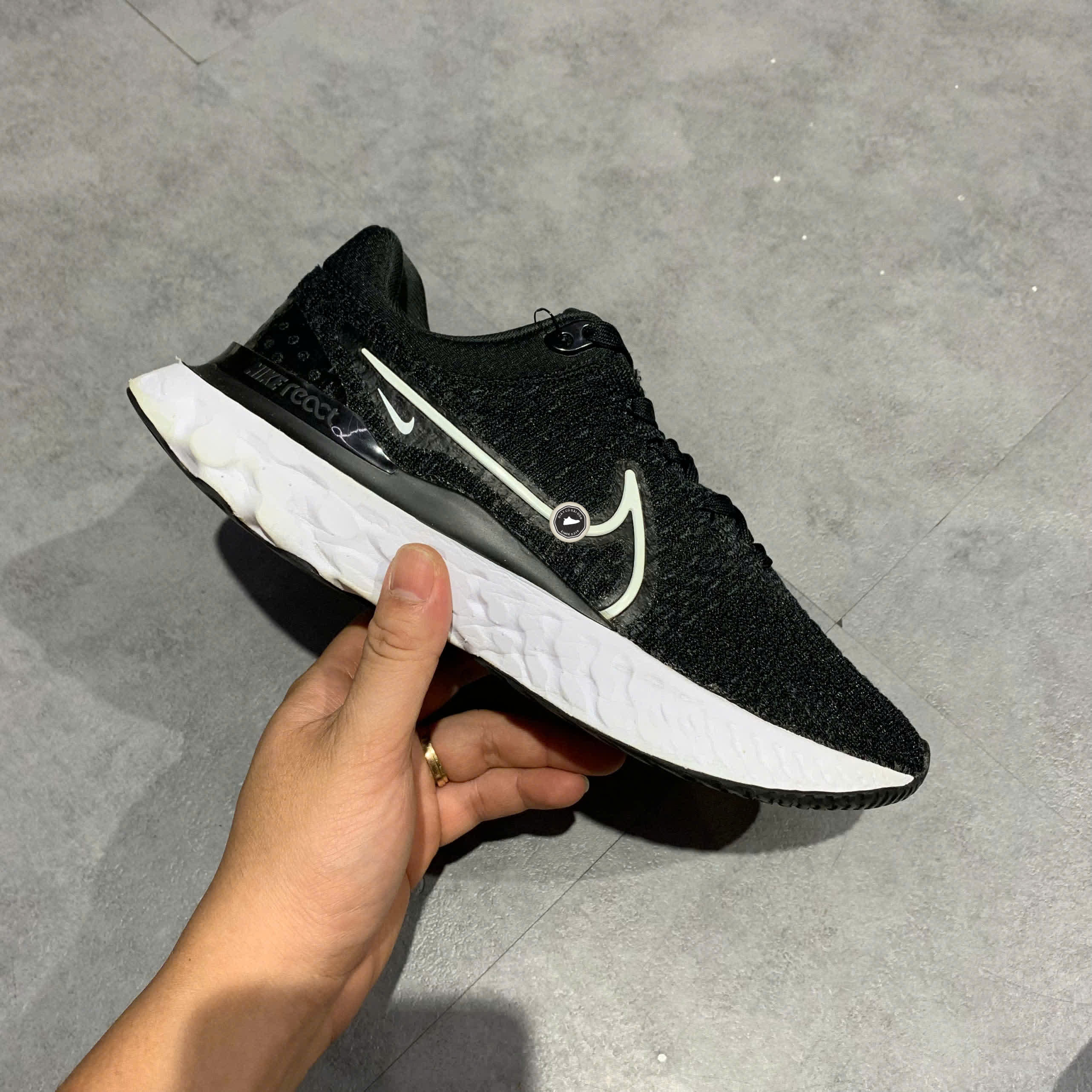 NIKE REACT INFINITY RUN FLYKNIT 3 'BLACK WHITE' DD3024-001 SIZE 39 GIÀY 2HAND CHÍNH HÃNG PVN20602