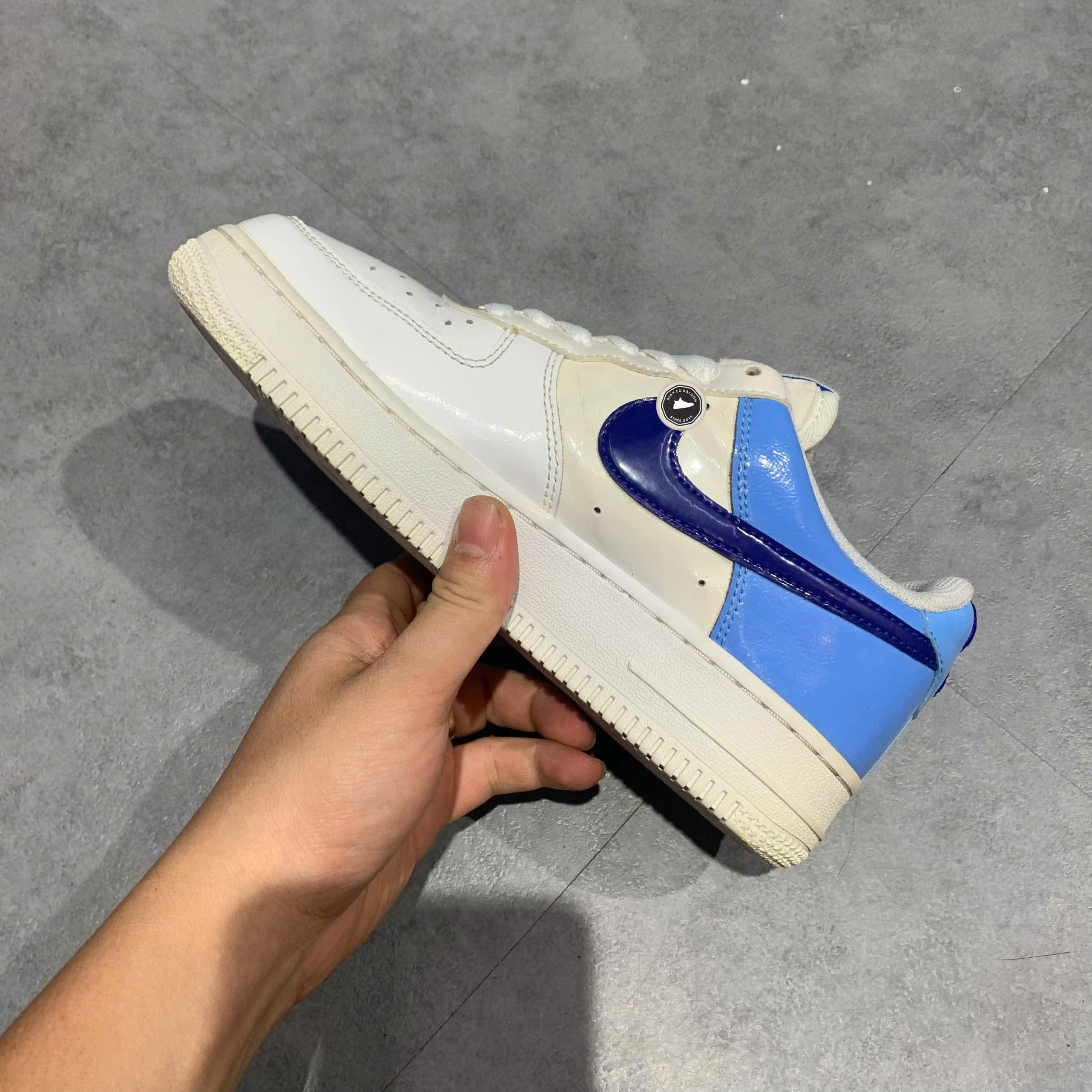 Nike Air Force 1 '07 Essential 'University Blue Concord' DJ9942 400 SIZE 36.5 GIÀY 2HAND CHÍNH HÃNG PVN20687