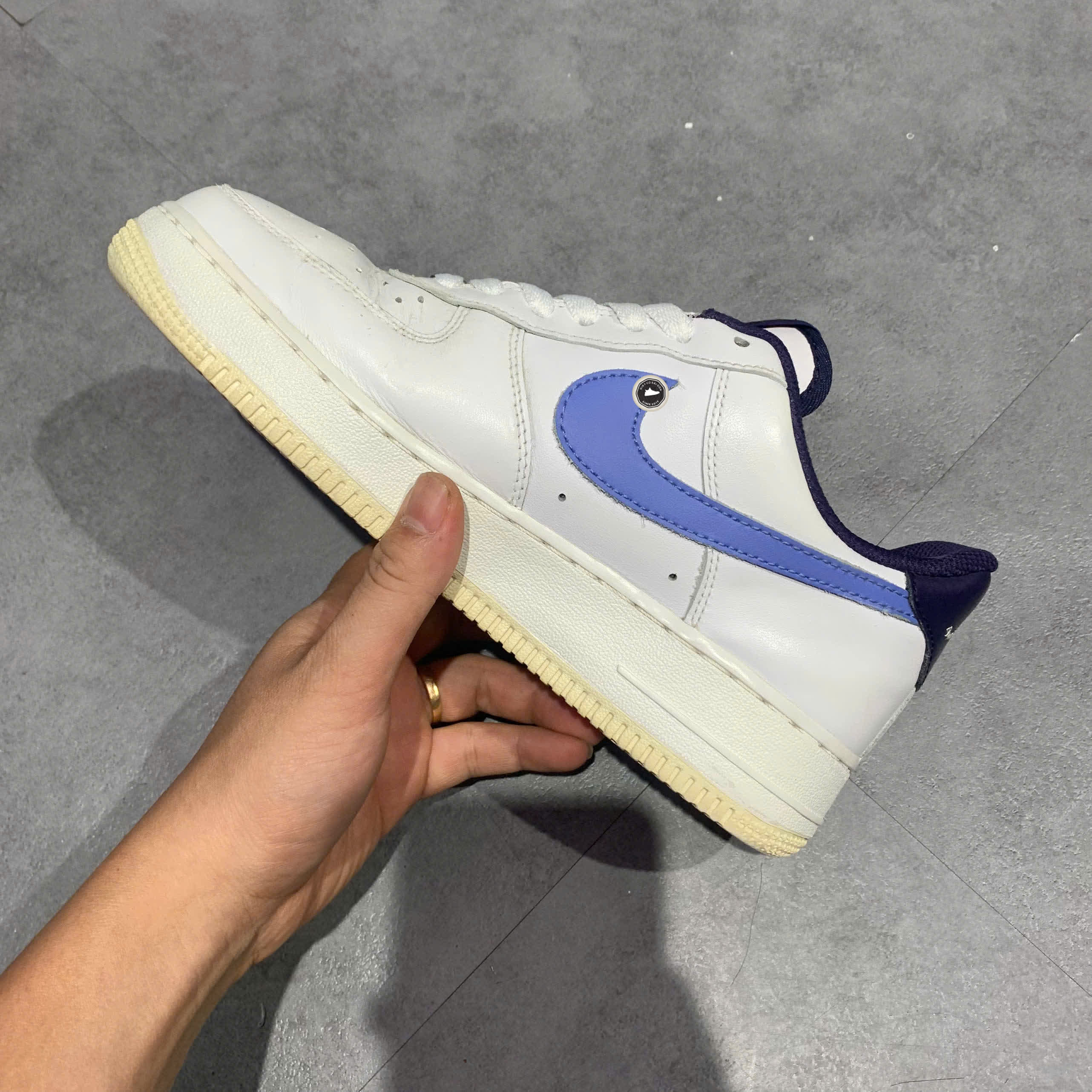 NIKE AIR FORCE 1 LOW '07 'FROM NIKE TO YOU' WHITE TEAM RED POLAR FV8105 161 SIZE 39 GIÀY 2HAND CHÍNH HÃNG PVN20706