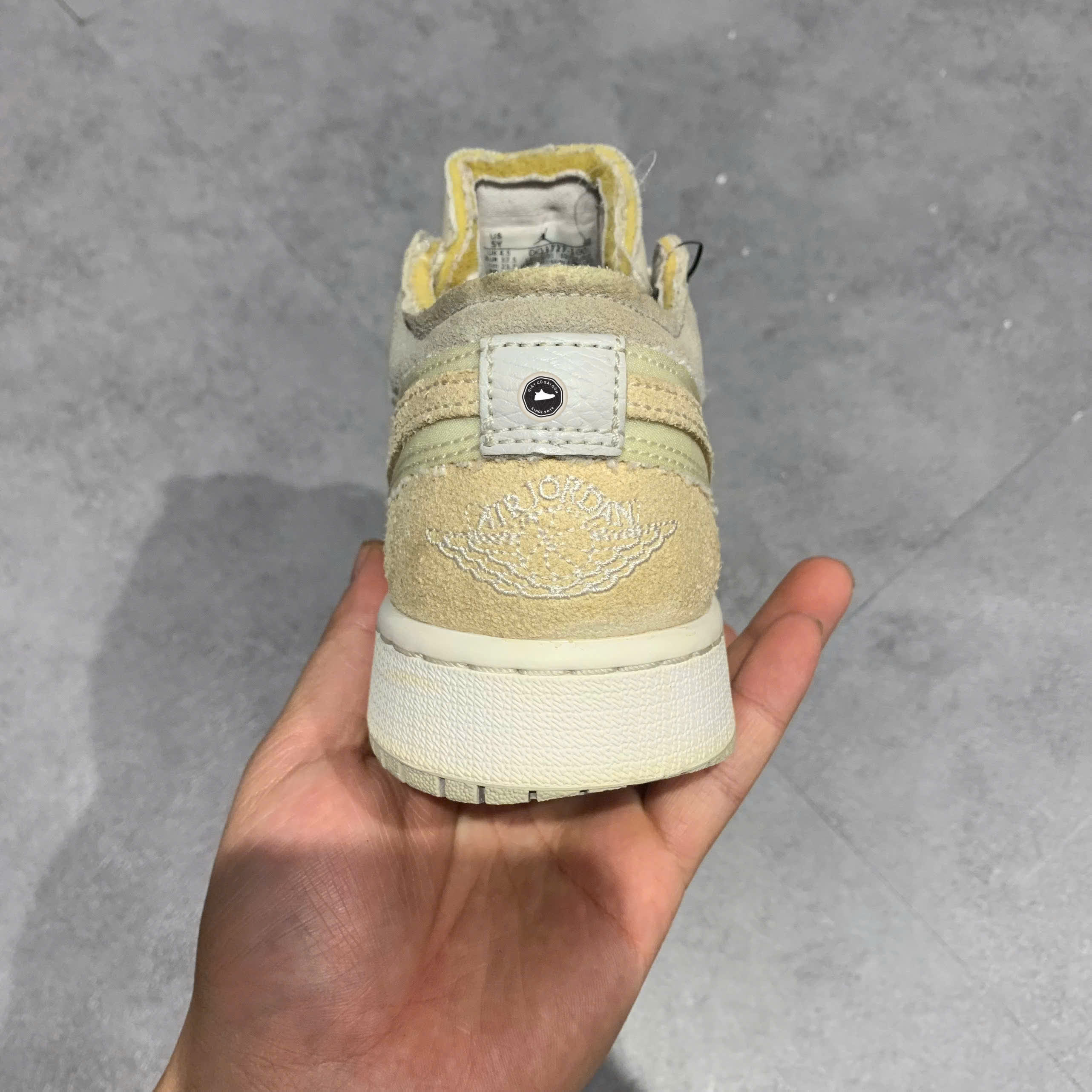 Giày Nike Air Jordan 1 Low SE Craft 'Inside Out' (GS) DQ3727 100 SIZE 37.5 GIÀY 2HAND CHÍNH HÃNG PVN20699