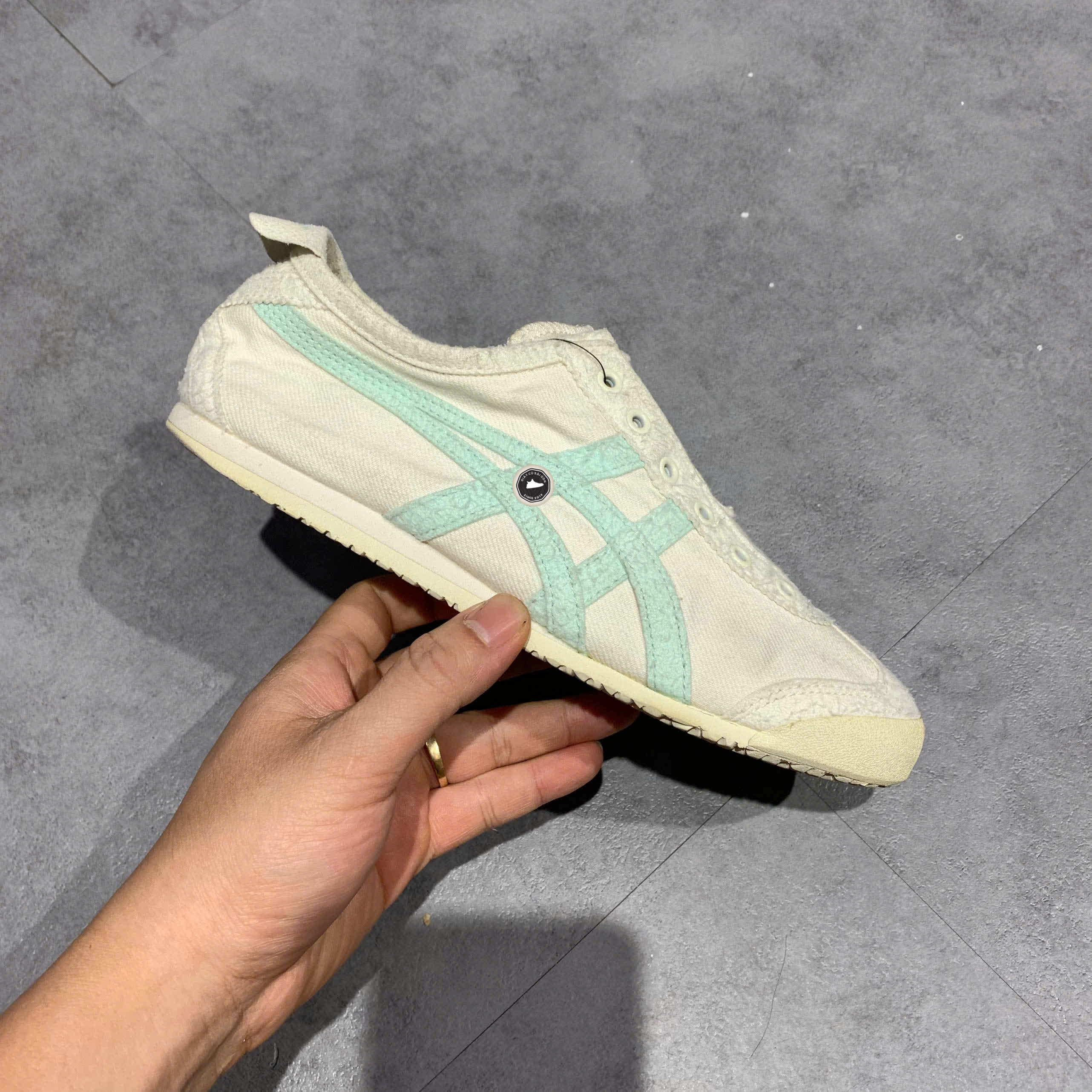 Onitsuka Tiger MEXICO 66 SLIP-ON 1183A943 SIZE 37.5 GIÀY 2HAND CHÍNH HÃNG PVN20718