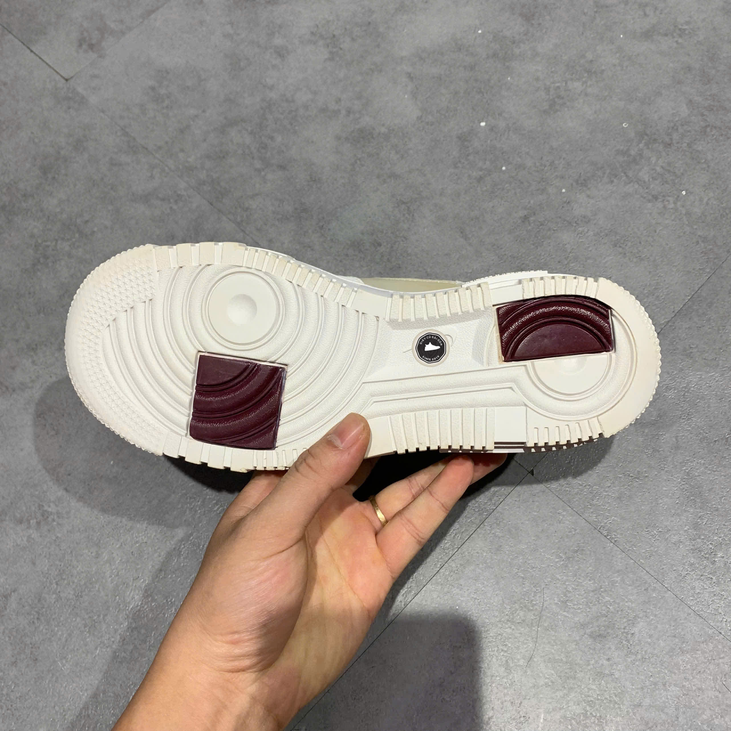 NIKE AIR FORCE 1 LOW PIXEL SUMMIT WHITE GOLD CHAIN DC1160 100 SIZE 37.5 GIÀY 2HAND CHÍNH HÃNG PVN20678