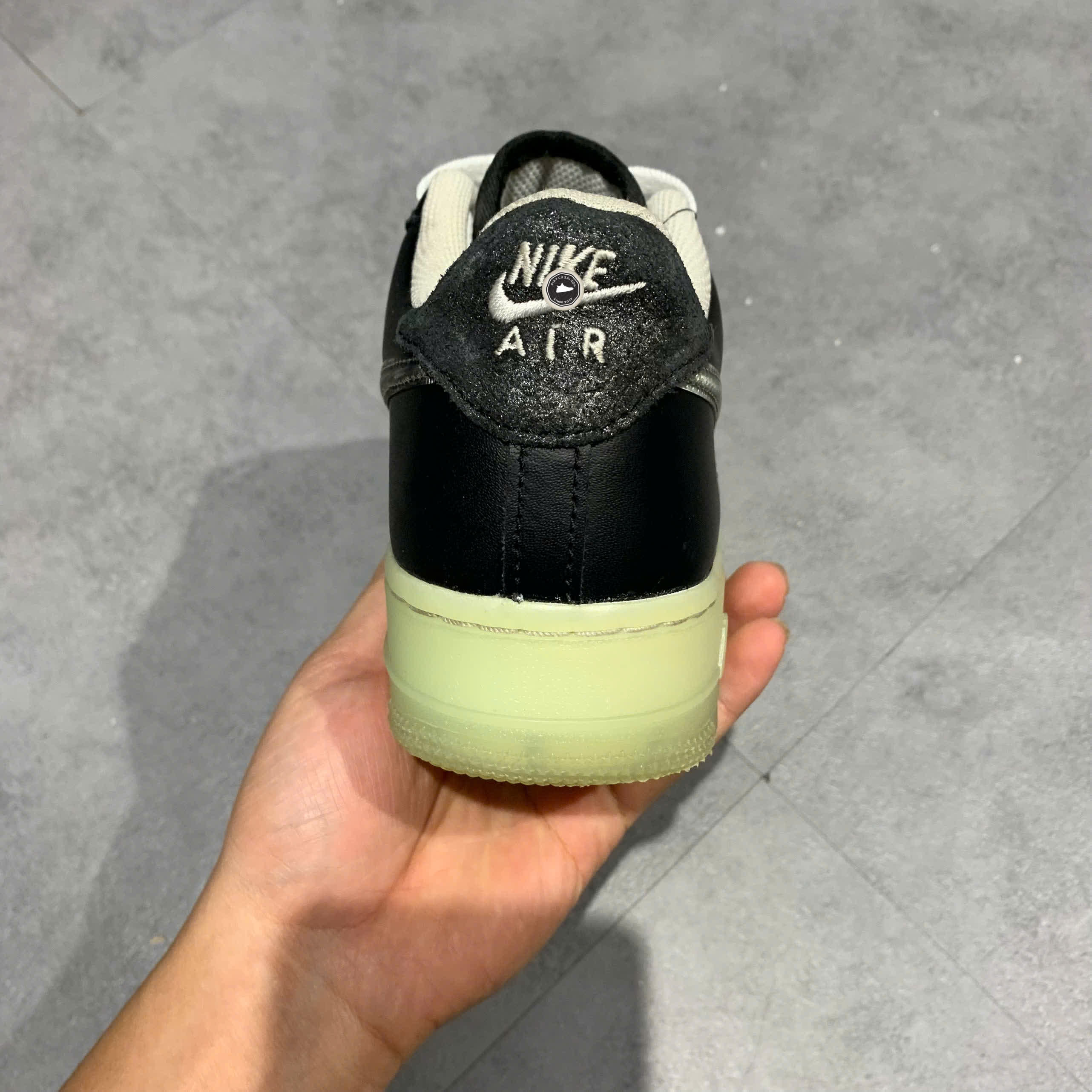 NIKE AIR FORCE 1 LV8 GS 'YEAR OF THE DRAGON' FZ5529 103 SIZE 39 GIÀY 2HAND CHÍNH HÃNG PVN20690