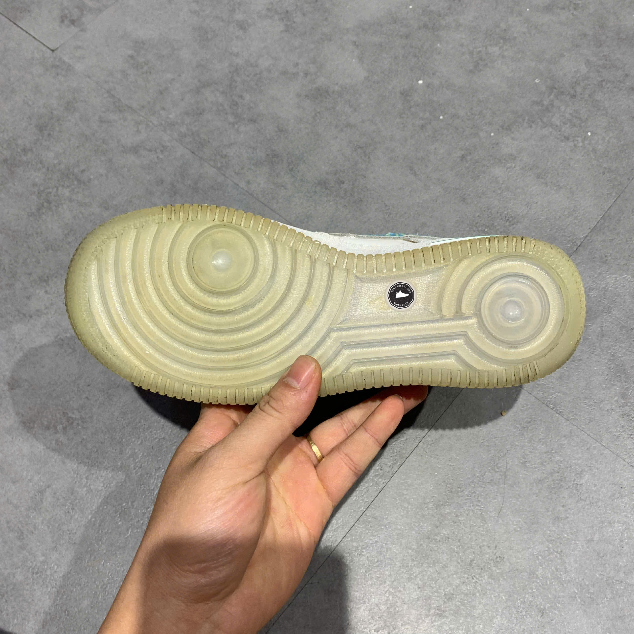 NIKE AIR FORCE 1 LOW 'UNLOCK YOUR SPACE' (GS) FJ7691 191 SIZE 36 GIÀY 2HAND CHÍNH HÃNG PVN20680