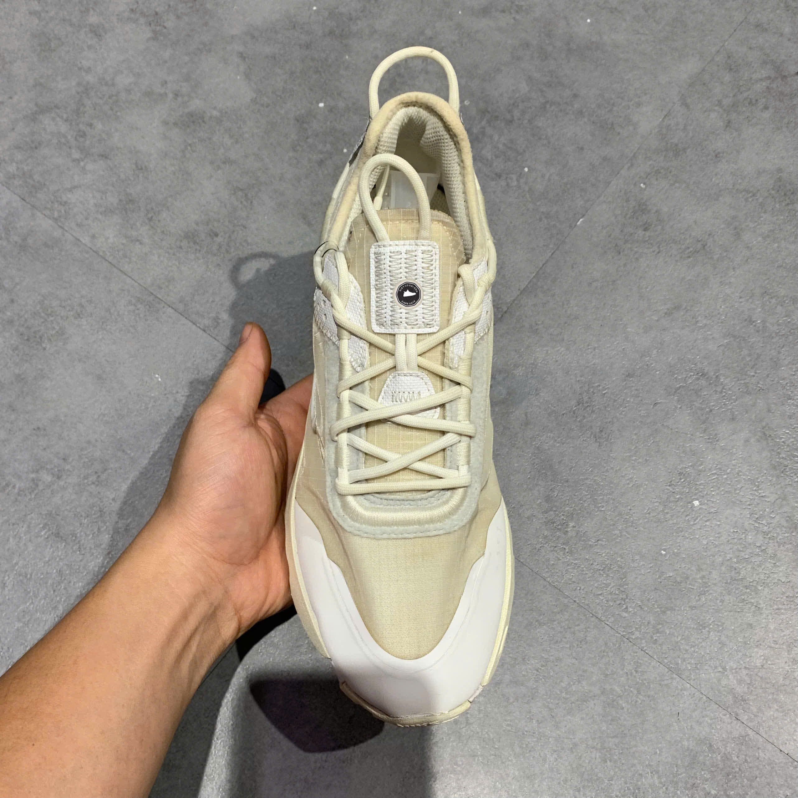 Nike React Live 'White Pure Platinum' CV1772 101 SIZE 39 GIÀY 2HAND CHÍNH HÃNG PVN20896