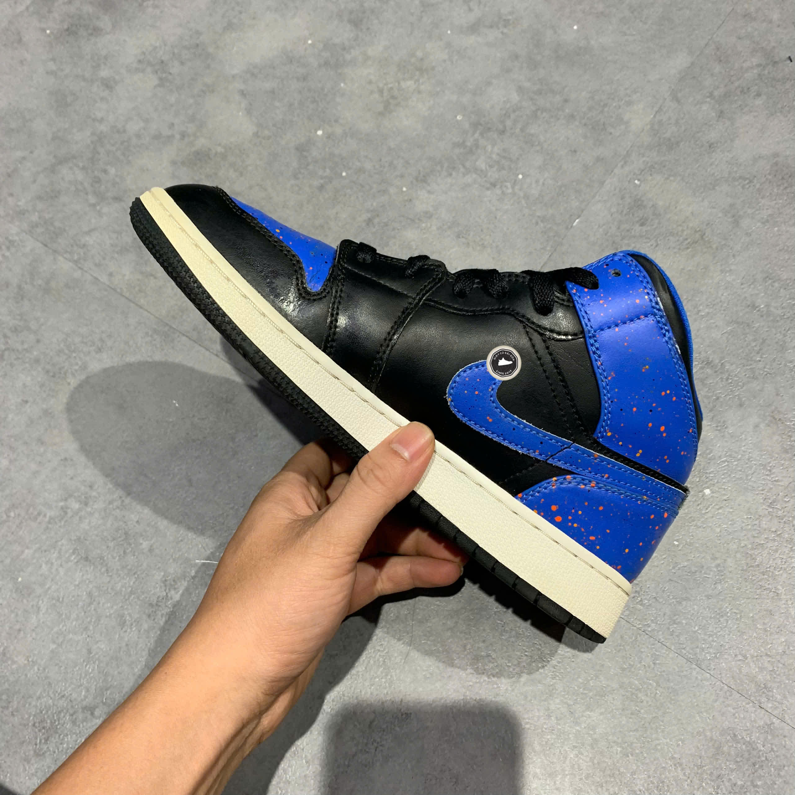 Air Jordan 1 Mid GS Paint Splatter 554725 048 SIZE 39 GIÀY 2HAND CHÍNH HÃNG PVN20683