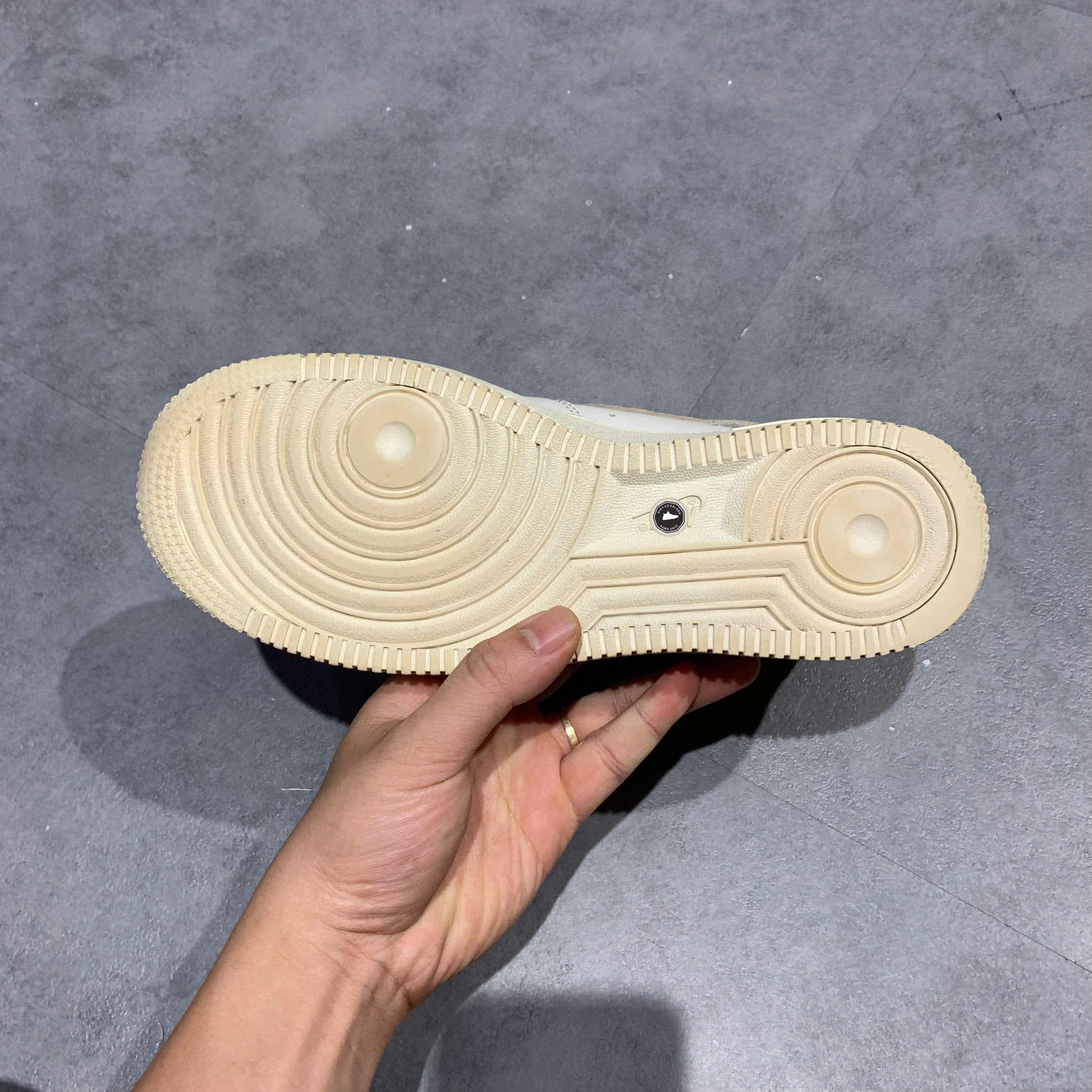 NIKE AIR FORCE 1 '07 'PHANTOM IVORY SNAKESKIN' DD8959 002 SIZE 38 GIÀY 2HAND CHÍNH HÃNG PVN20681