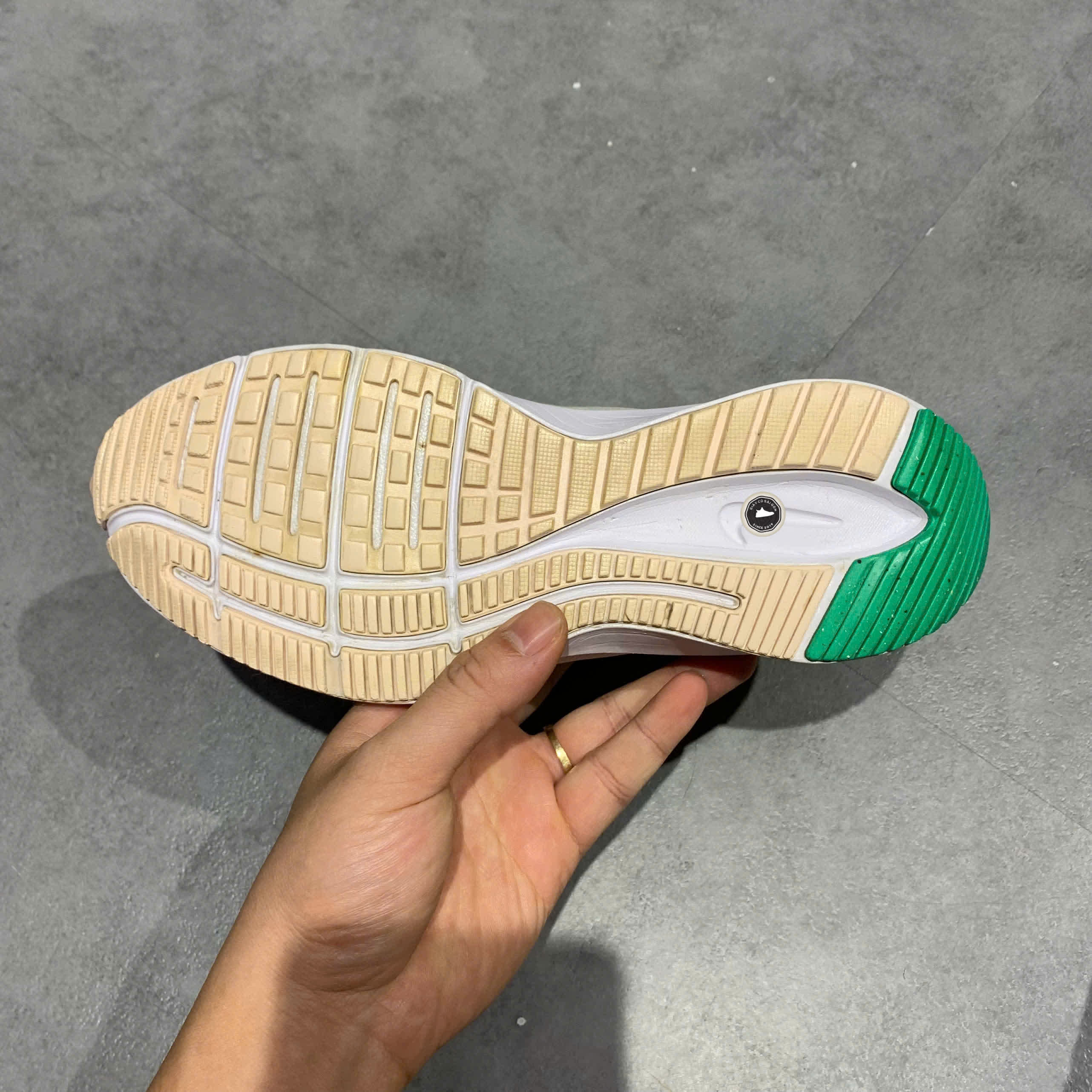 NIKE QUEST 4 'WHITE PINK' DA1106 105 SIZE 36.5 GIÀY 2HAND CHÍNH HÃNG PVN20879