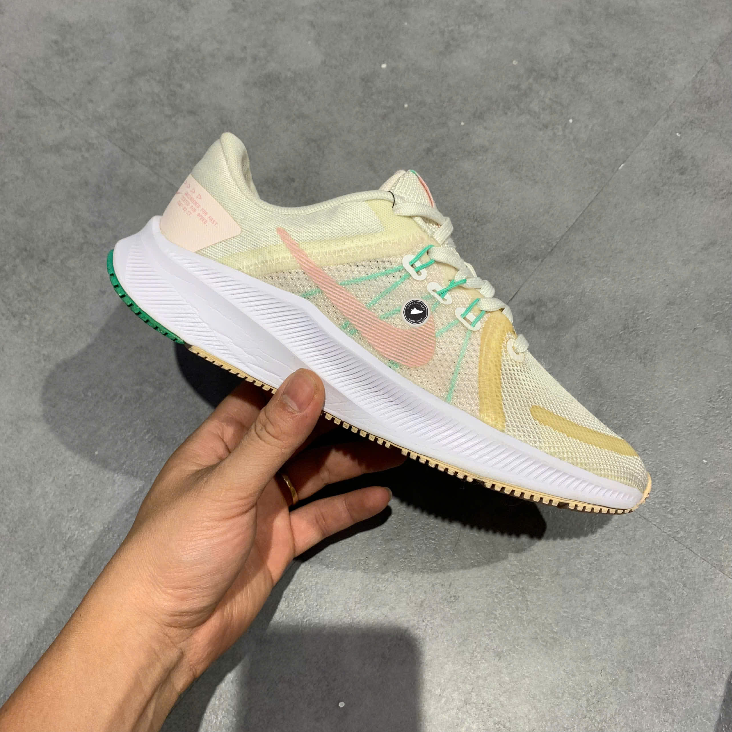 NIKE QUEST 4 'WHITE PINK' DA1106 105 SIZE 36.5 GIÀY 2HAND CHÍNH HÃNG PVN20879