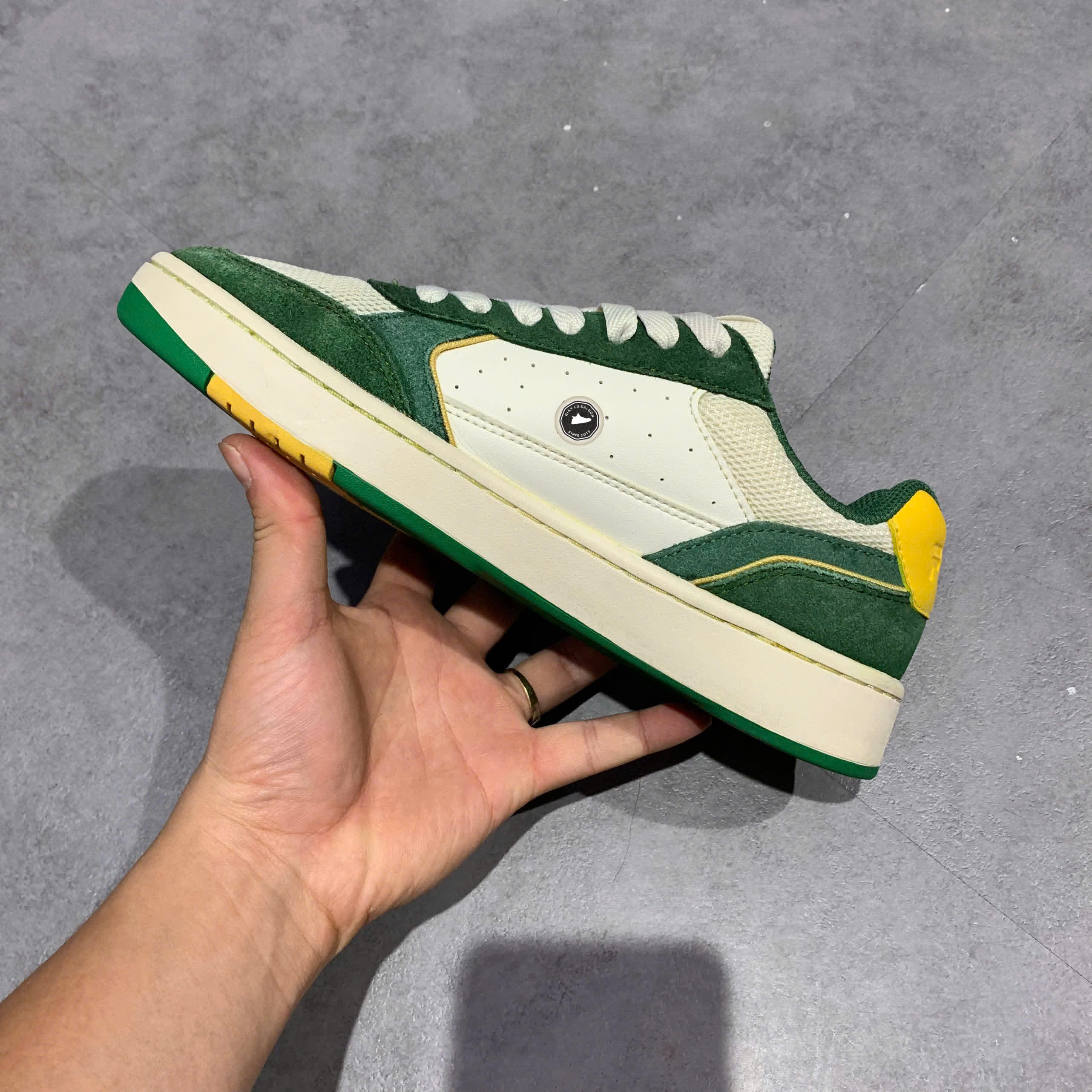 FILA DISRUPTOR 2A WHITE & RED 1TM01904F-342 SIZE 38 GIÀY 2HAND CHÍNH HÃNG PVN20860