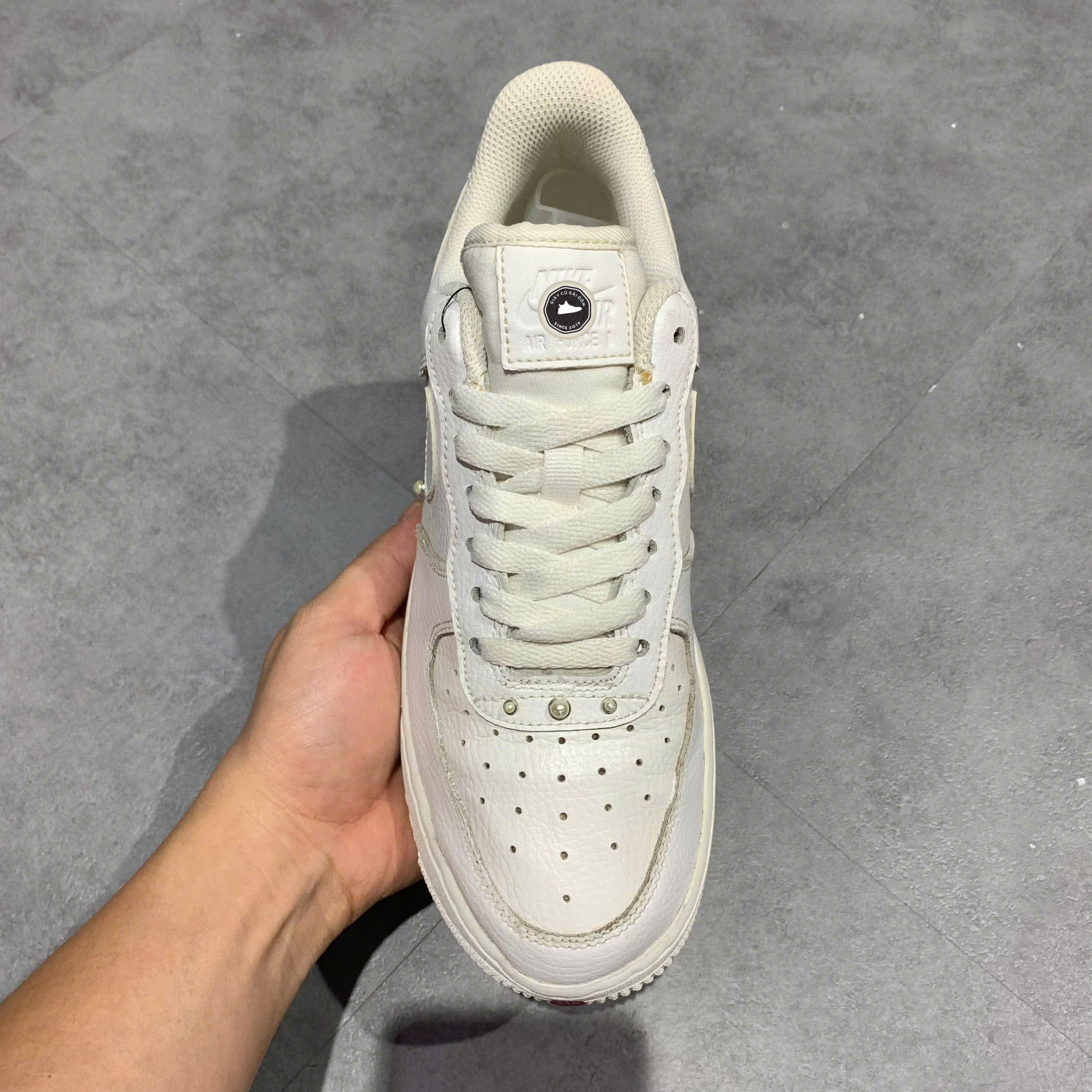 NIKE AIR FORCE 1 LOW '07 SE PEARL WHITE DQ0231 100 SIZE 38.5 GIÀY 2HAND CHÍNH HÃNG PVN20696