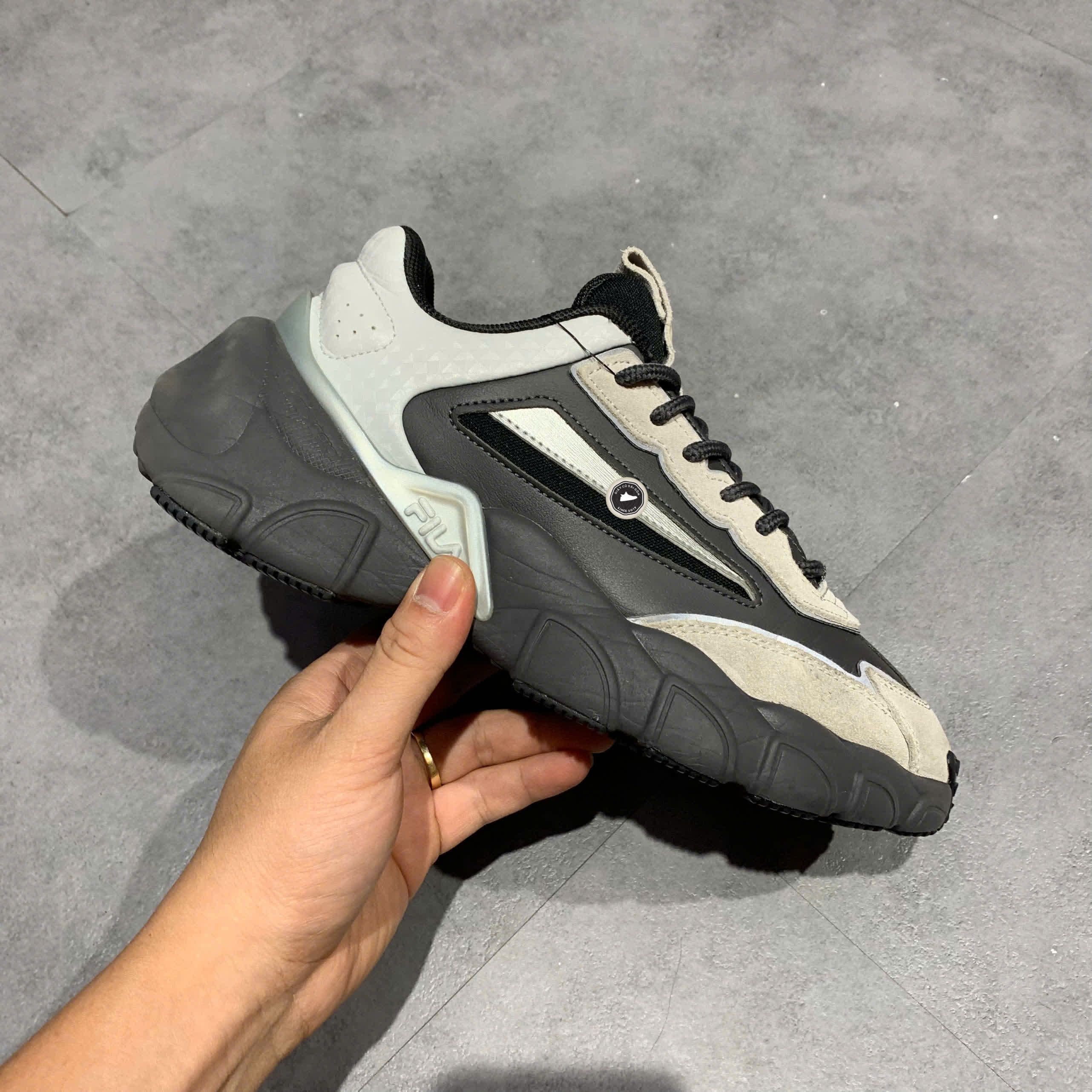 FILA Smasher 'Lotus Grey/Iron Forging' F12W241117FVF SIZE 38.5 GIÀY 2HAND CHÍNH HÃNG PVN20857