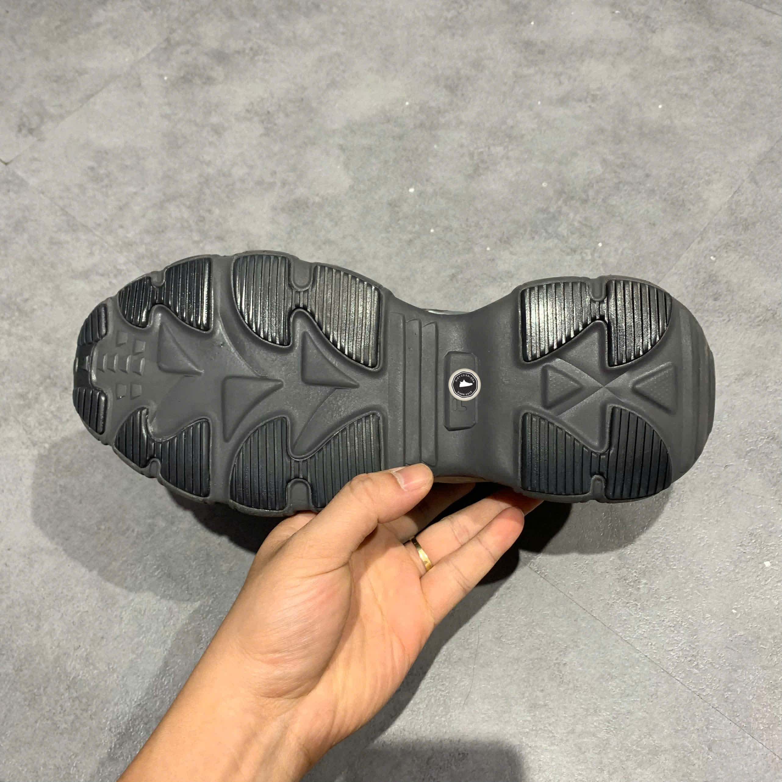 FILA Smasher 'Lotus Grey/Iron Forging' F12W241117FVF SIZE 38.5 GIÀY 2HAND CHÍNH HÃNG PVN20857