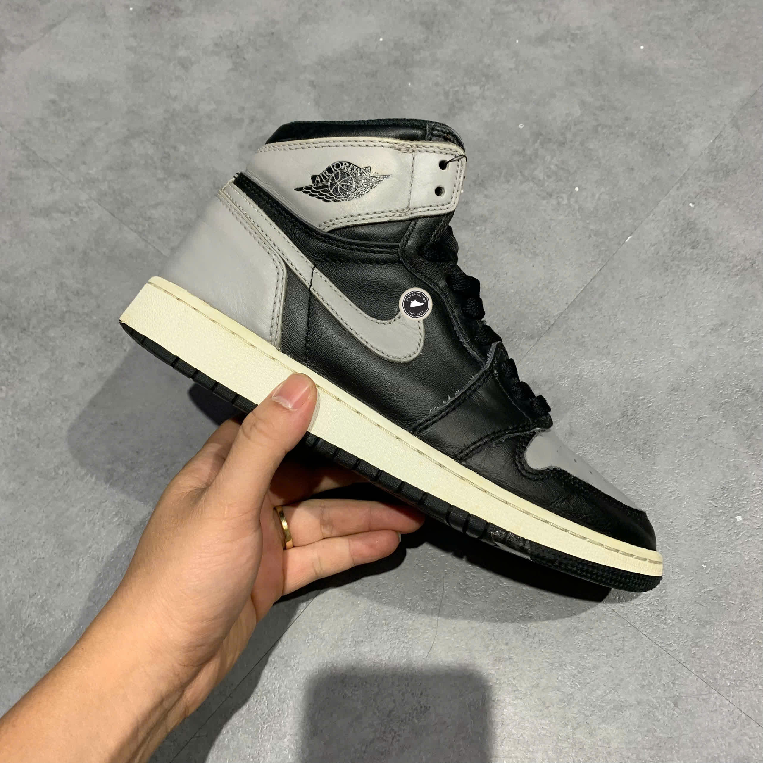 Air Jordan 1 Retro High OG GS 'Shadow' 2018 575441 013 SIZE 39 GIÀY 2HAND CHÍNH HÃNG PVN20730
