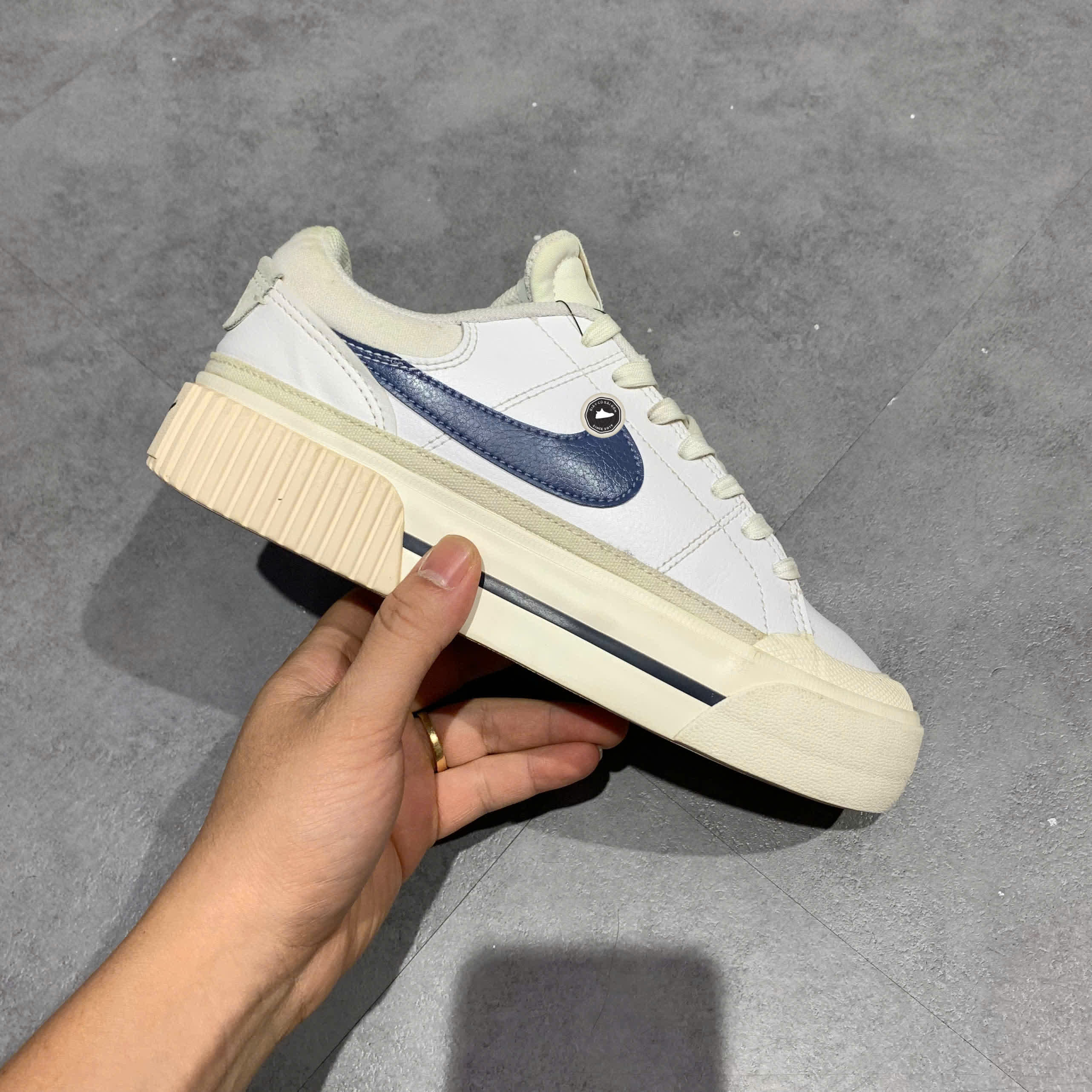 NIKE COURT LEGACY LIFT DM7590 104 SIZE 38 GIÀY 2HAND CHÍNH HÃNG PVN20961