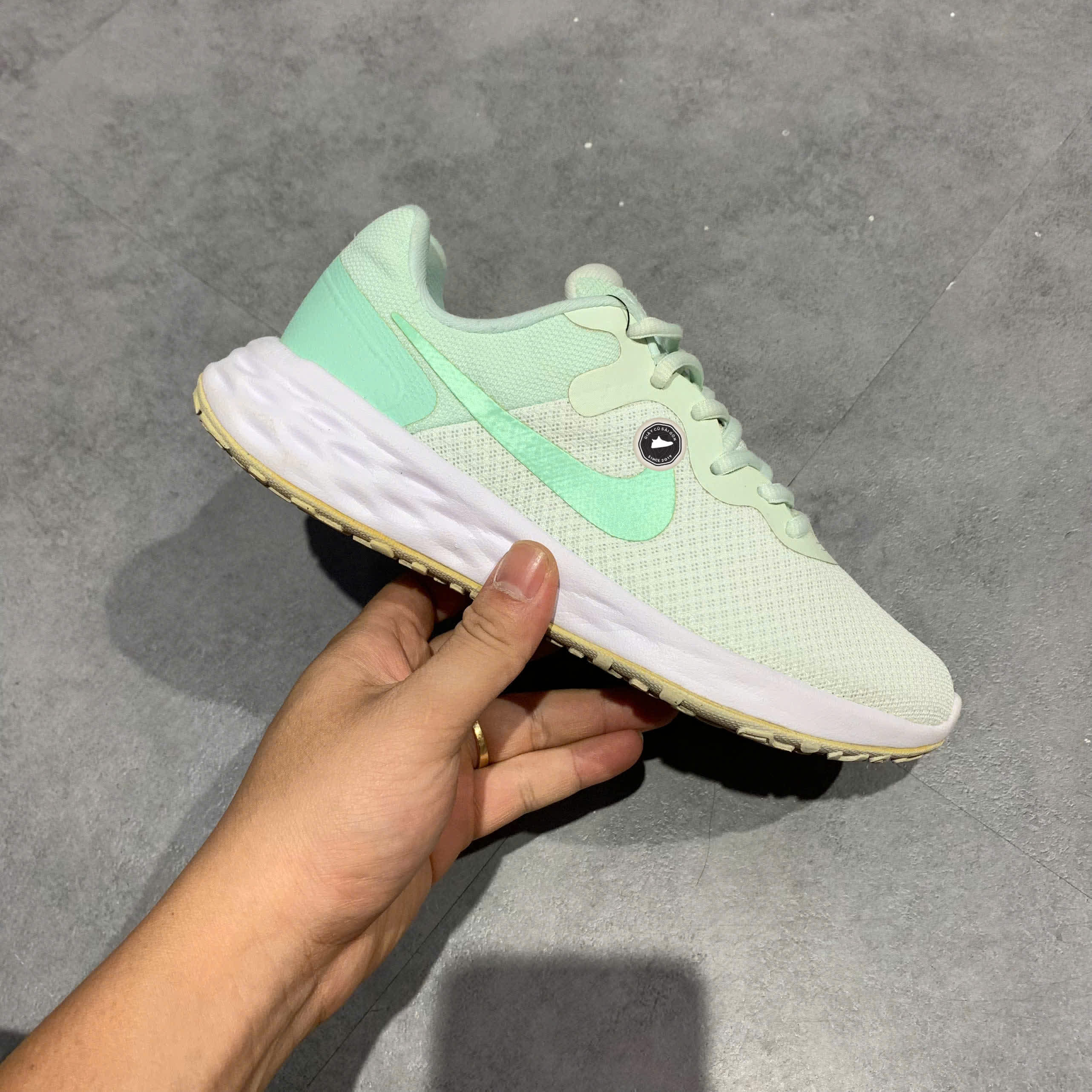 NIKE REVOLUTION 6 NEXT NATURE MINT FOAM DC3729-300 SIZE 35.5 GIÀY 2HAND CHÍNH HÃNG PVN20941