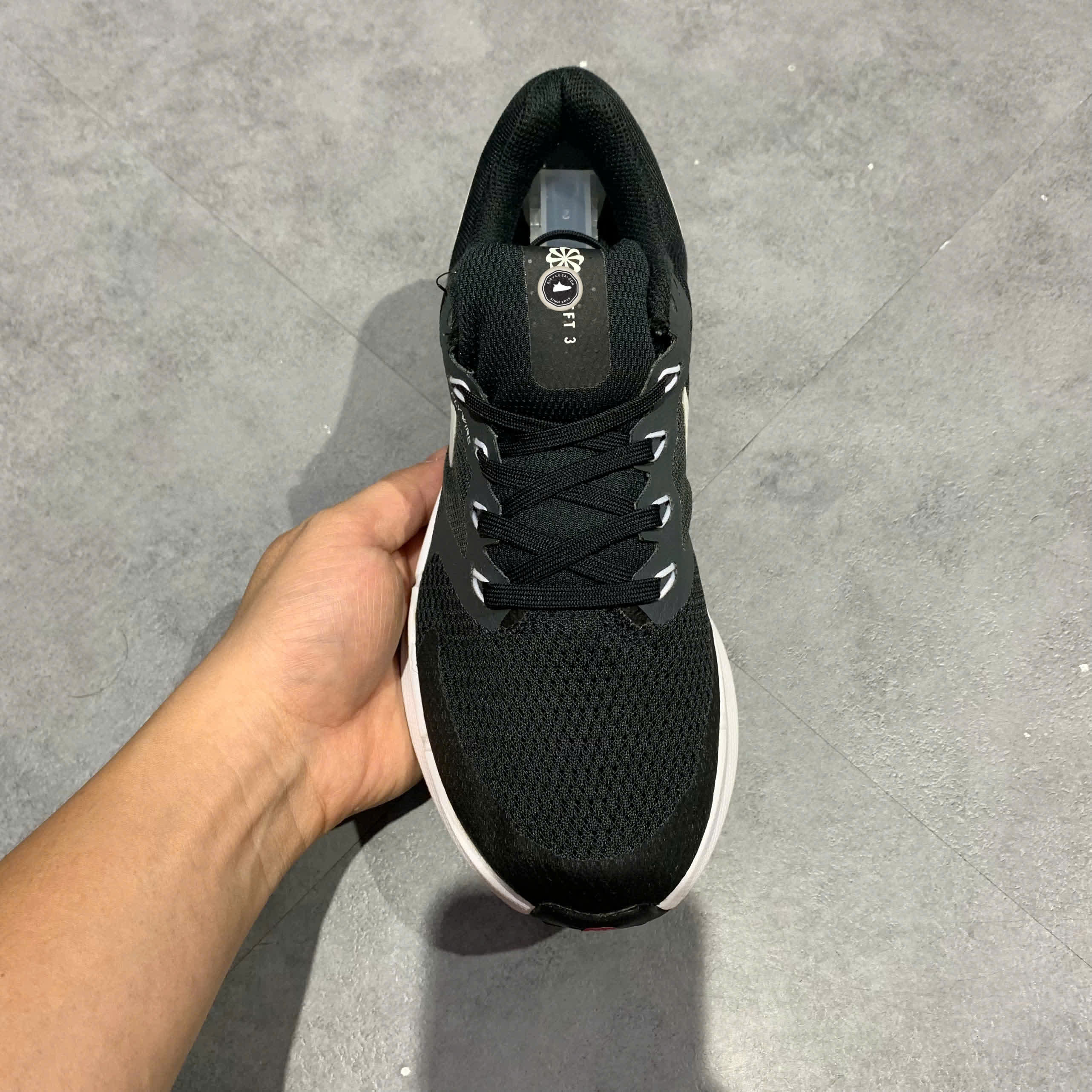 NIKE WMNS RUN SWIFT 3 'BLACK WHITE' DR2698 002 SIZE 38 GIÀY 2HAND CHÍNH HÃNG PVN20884