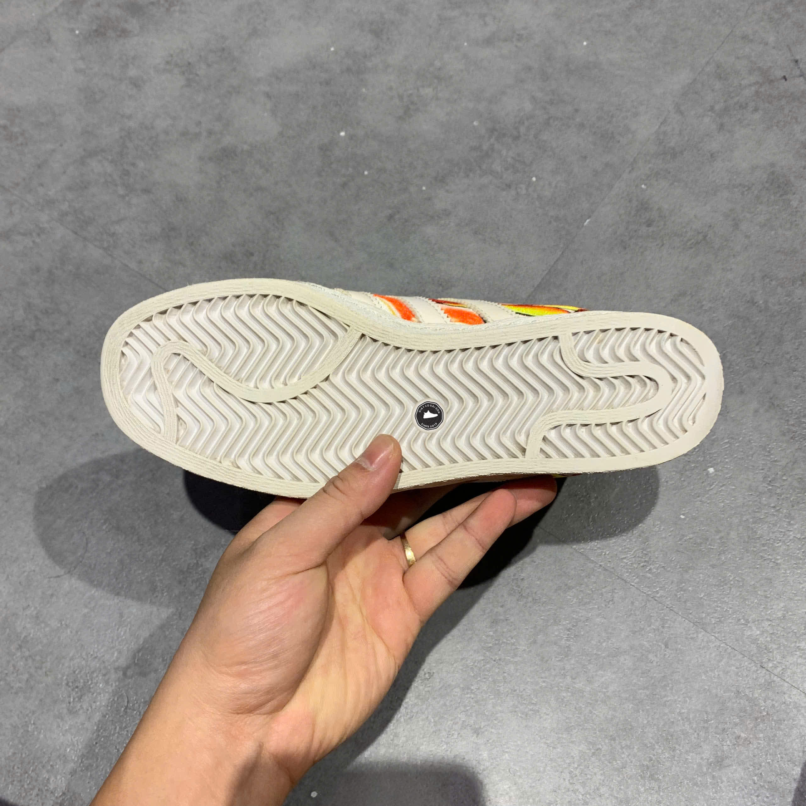 ADIDAS ORIGINALS SUPERSTAR UP BY RITA ORA MULTICOLOR B26723 SIZE 37 1/3 GIÀY 2HAND CHÍNH HÃNG PVN20897