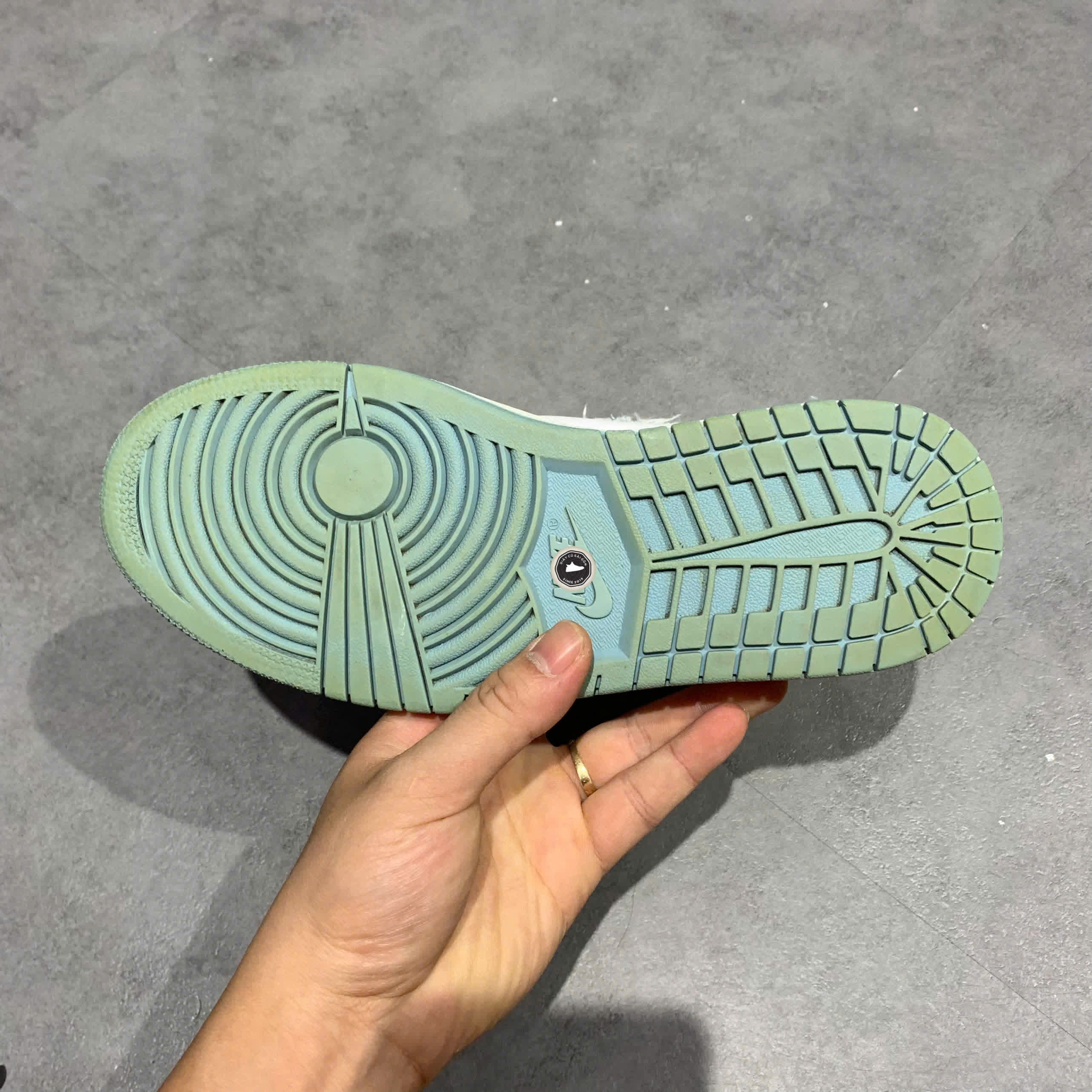 NIKE AIR JORDAN 1 HIGH OG DENIM (W) DM9036 104 SIZE 37.5 GIÀY 2HAND CHÍNH HÃNG PVN20789