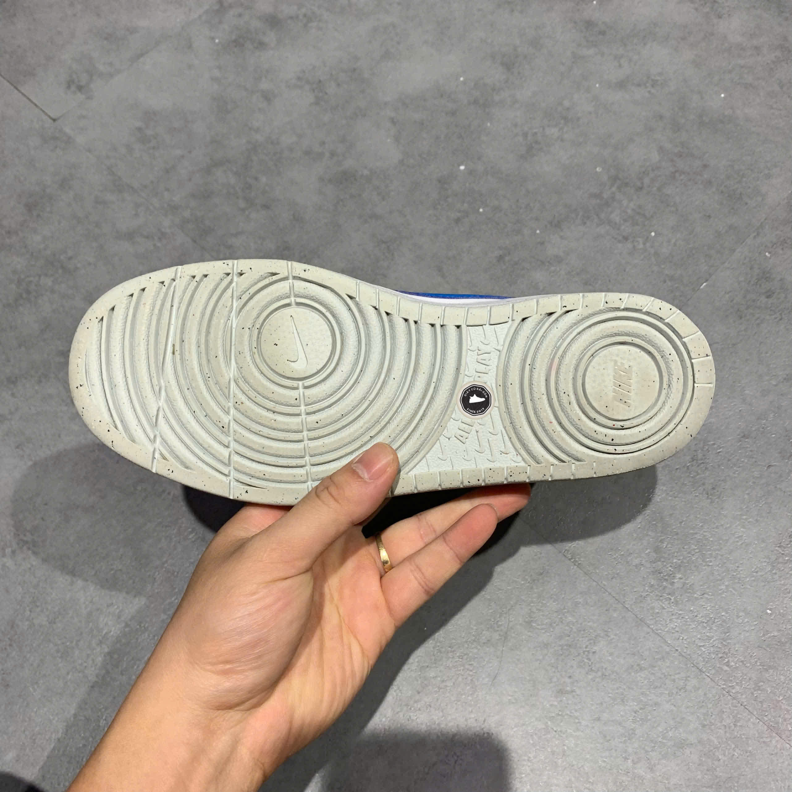 Nike Court Borough Low 2 GS 'White Photo Blue' BQ5448 123 SIZE 37.5 GIÀY 2HAND CHÍNH HÃNG PVN20943