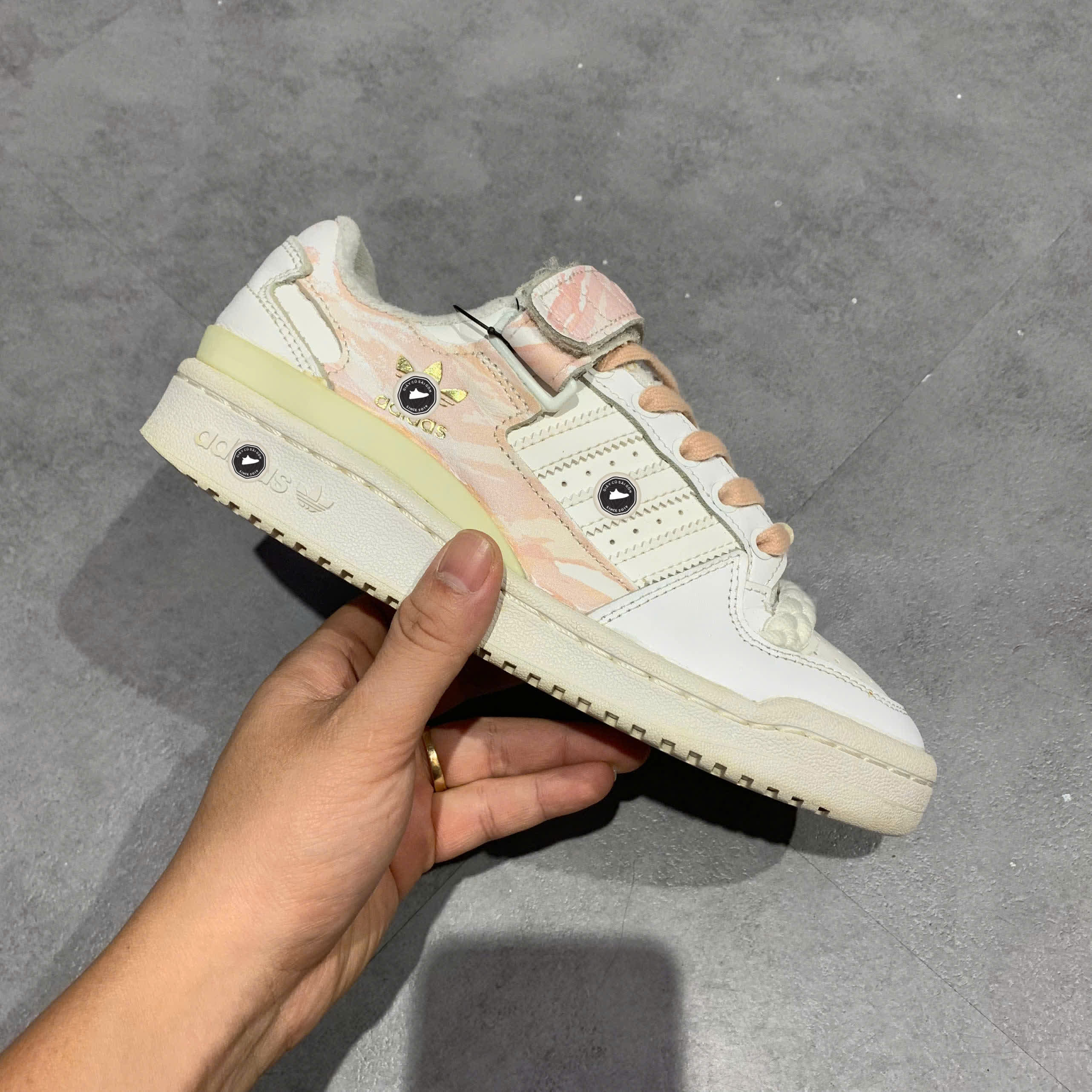 (WMNS) adidas originals Forum Low Sneakers White/Beige GY6984 SIZE 37 1/3 GIÀY 2HAND CHÍNH HÃNG PVN20974