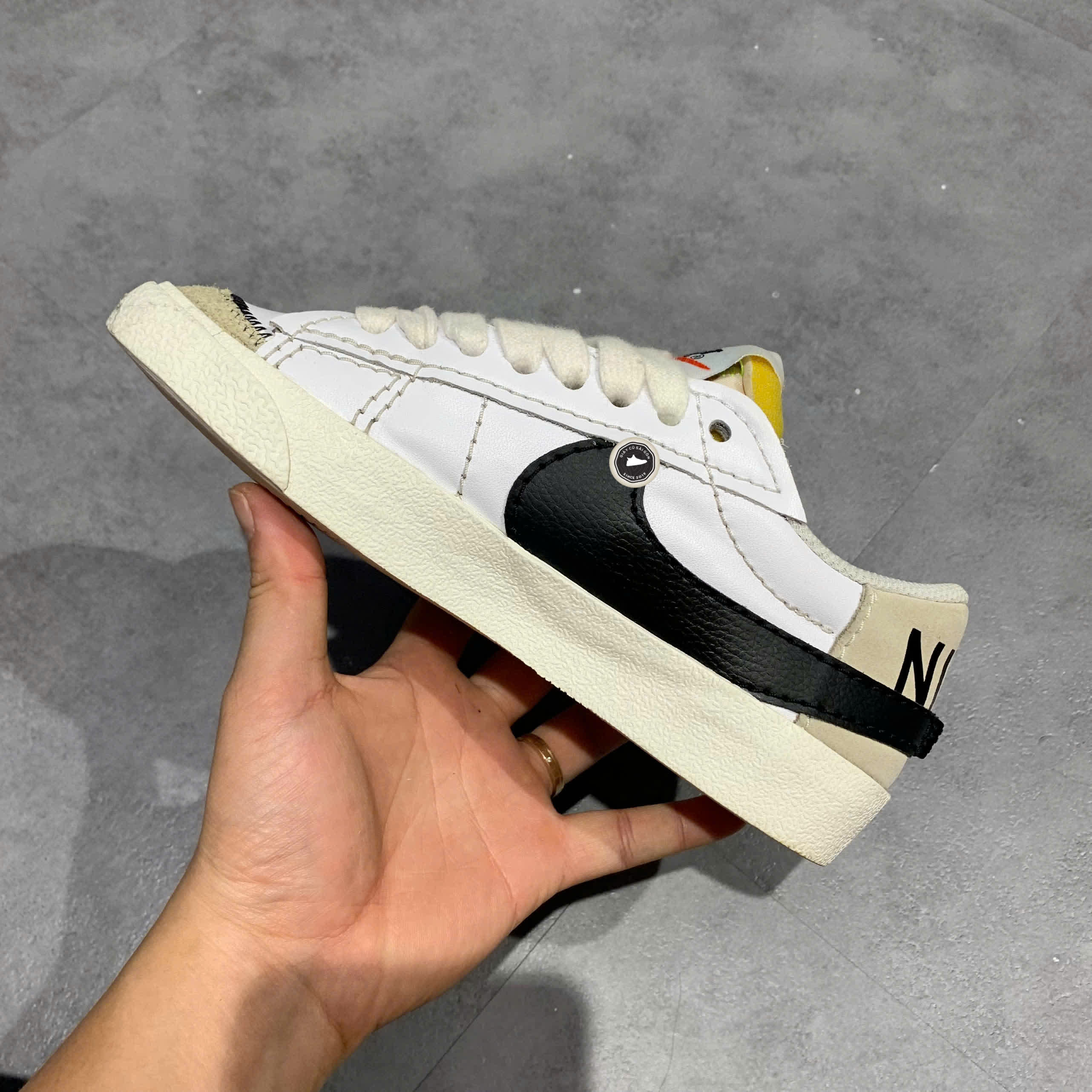 NIKE BLAZER LOW '77 JUMBO DQ1470 101 SIZE 36.5 GIÀY 2HAND CHÍNH HÃNG PVN20874