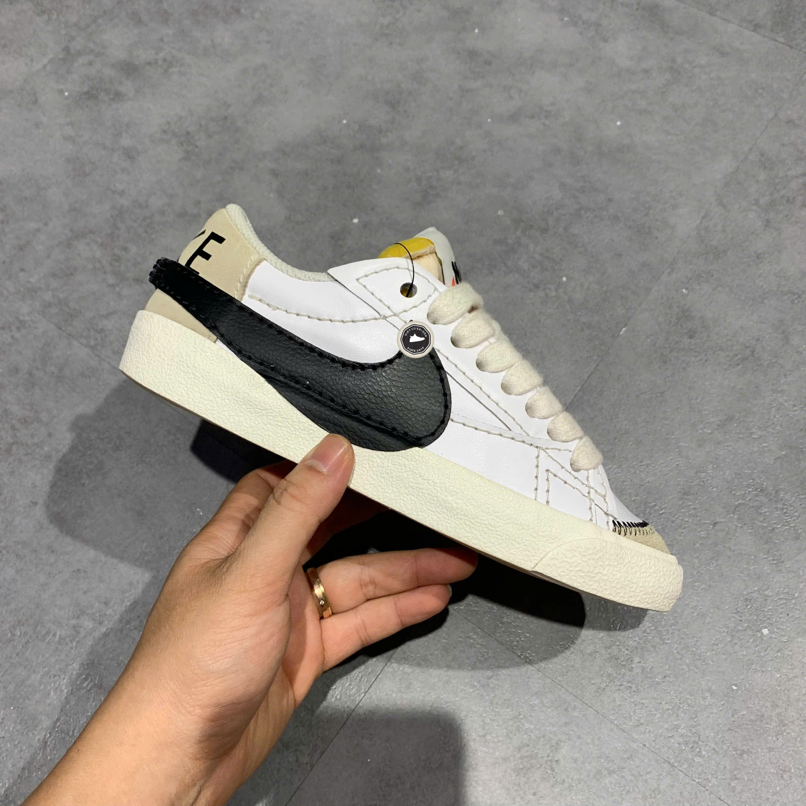 NIKE BLAZER LOW '77 JUMBO DQ1470 101 SIZE 36.5 GIÀY 2HAND CHÍNH HÃNG PVN20874