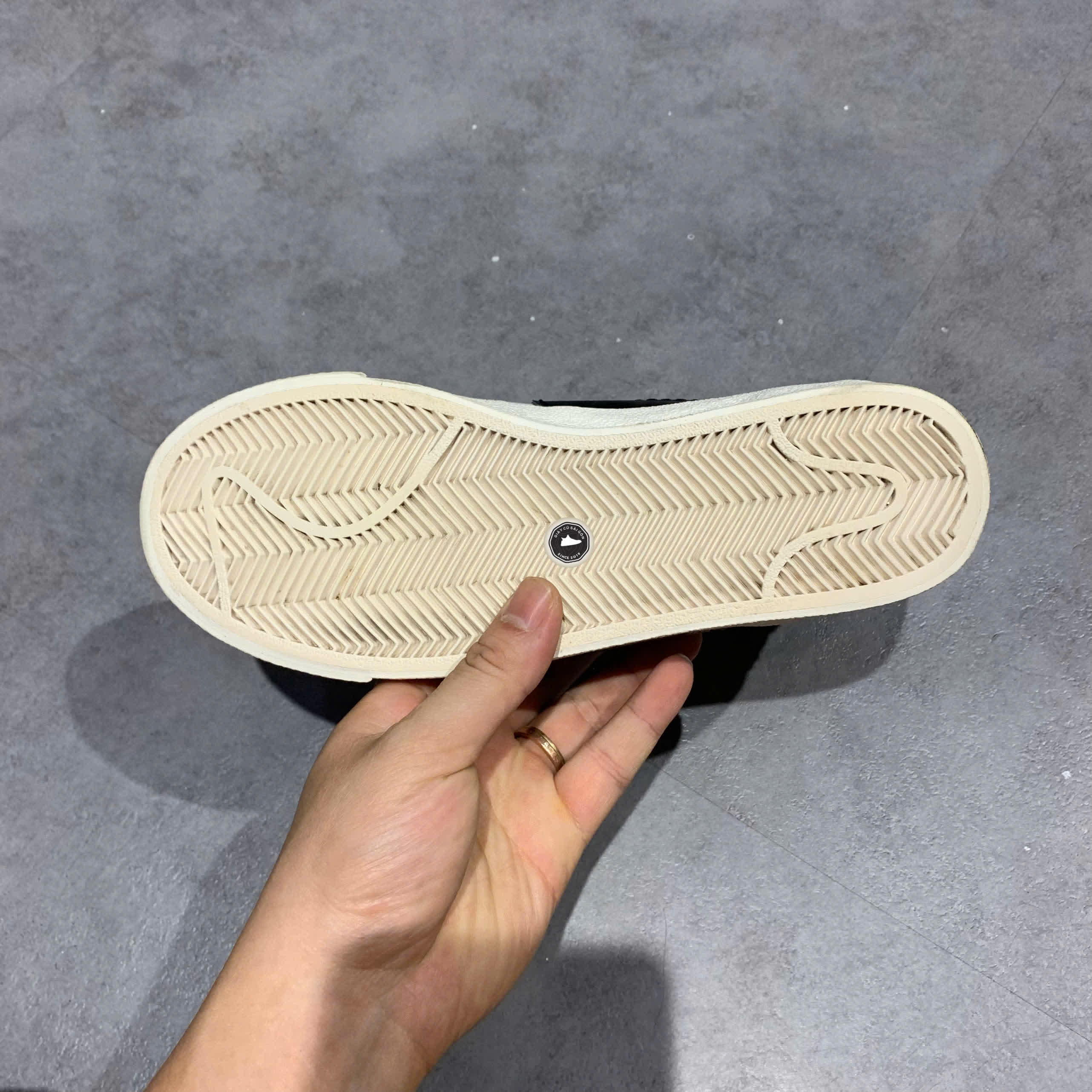 NIKE BLAZER LOW '77 JUMBO DQ1470 101 SIZE 36.5 GIÀY 2HAND CHÍNH HÃNG PVN20874