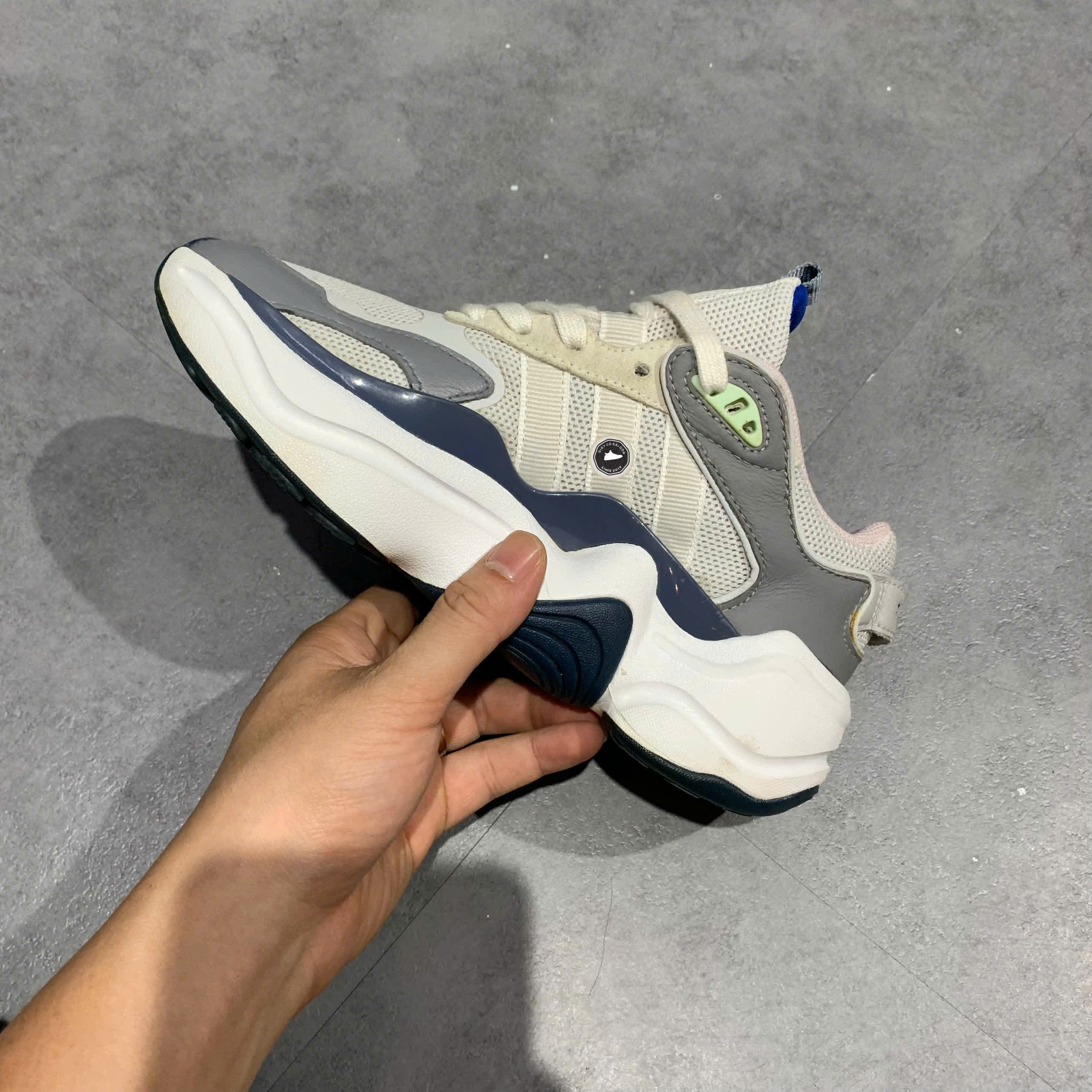 ADIDAS ORIGINALS MAGMUR RUNNER W GREY EE5045 SIZE 36 GIÀY 2HAND CHÍNH HÃNG PVN20966