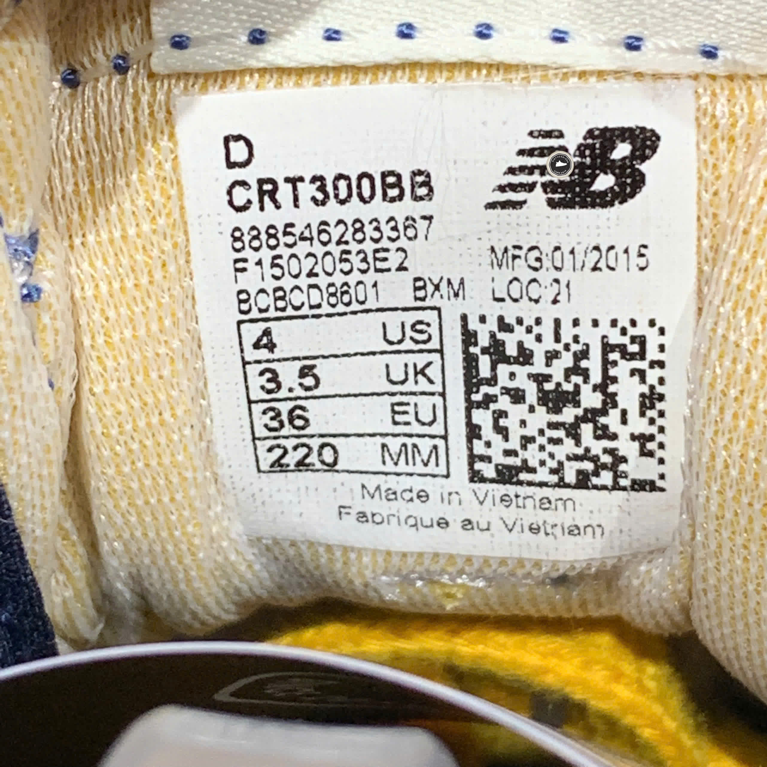 New Balance Unisex 300 Series Sneakers Blue/Yellow CRT300BB SIZE 36 GIÀY 2HAND CHÍNH HÃNG PVN20863