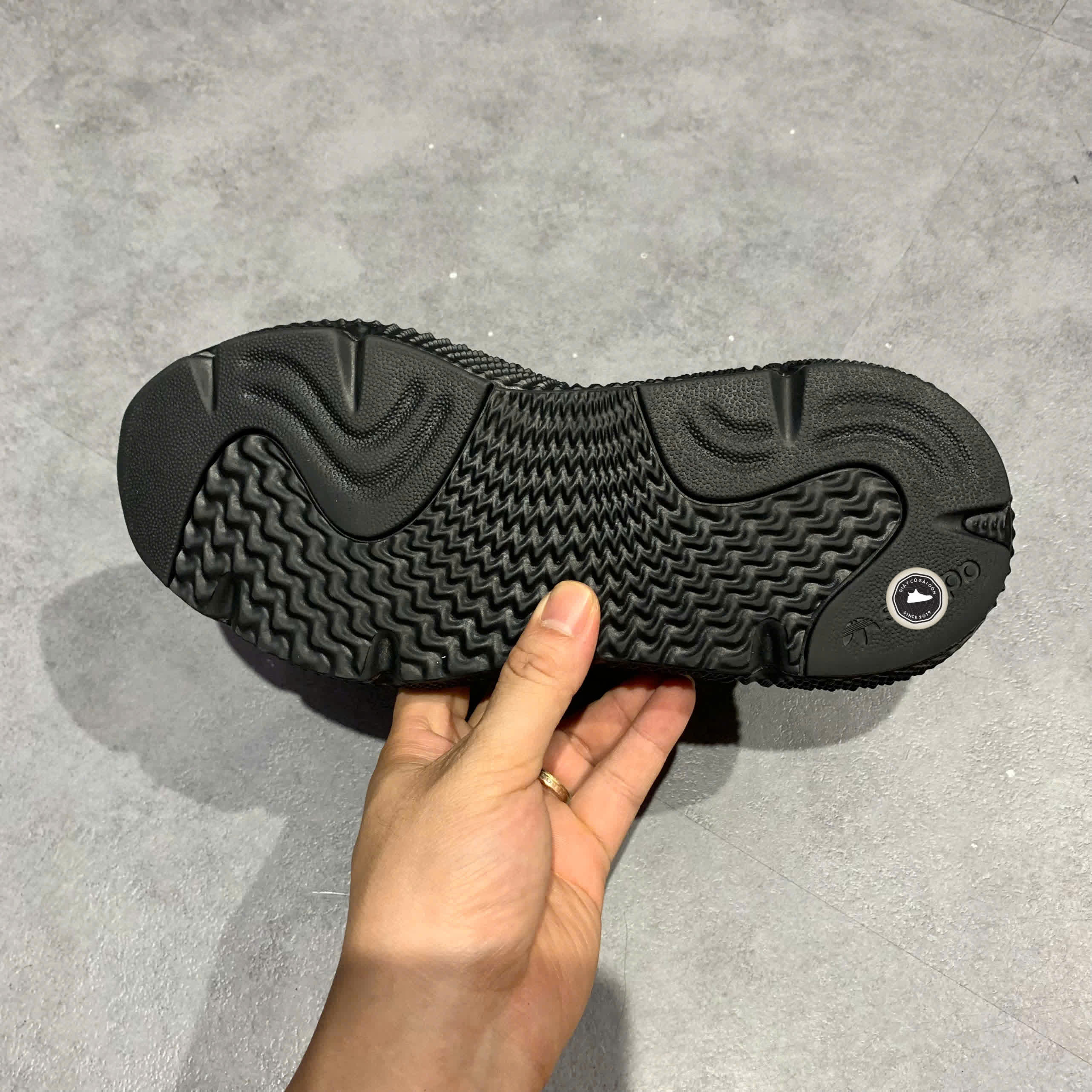 ADIDAS PROPHERE CORE BLACK CG6988 SIZE 37 1/3 GIÀY 2HAND CHÍNH HÃNG PVN20848