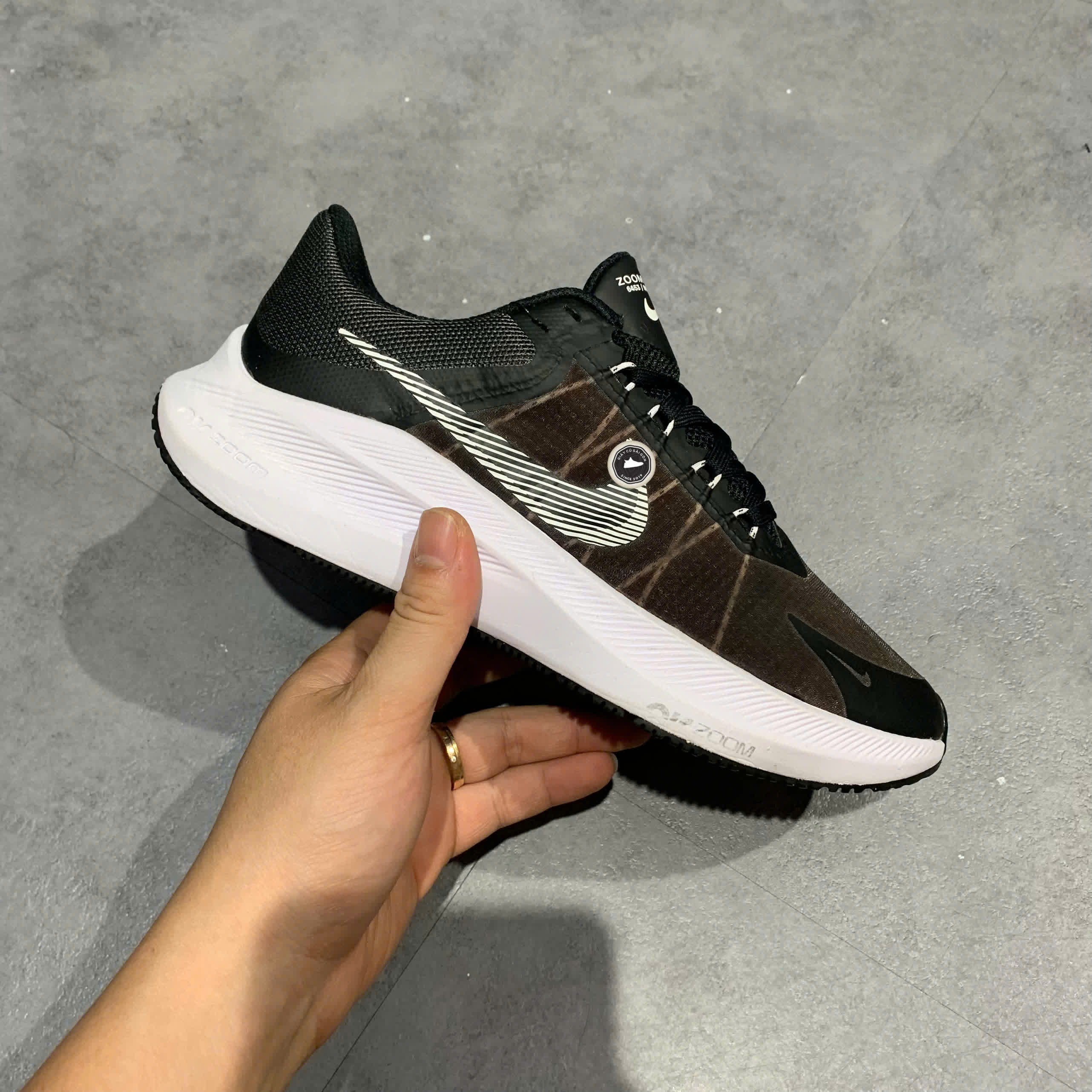 NIKE AIR ZOOM WINFLO 8 'BLACK WHITE' CW3421 005 SIZE 36.5 GIÀY 2HAND CHÍNH HÃNG PVN20842