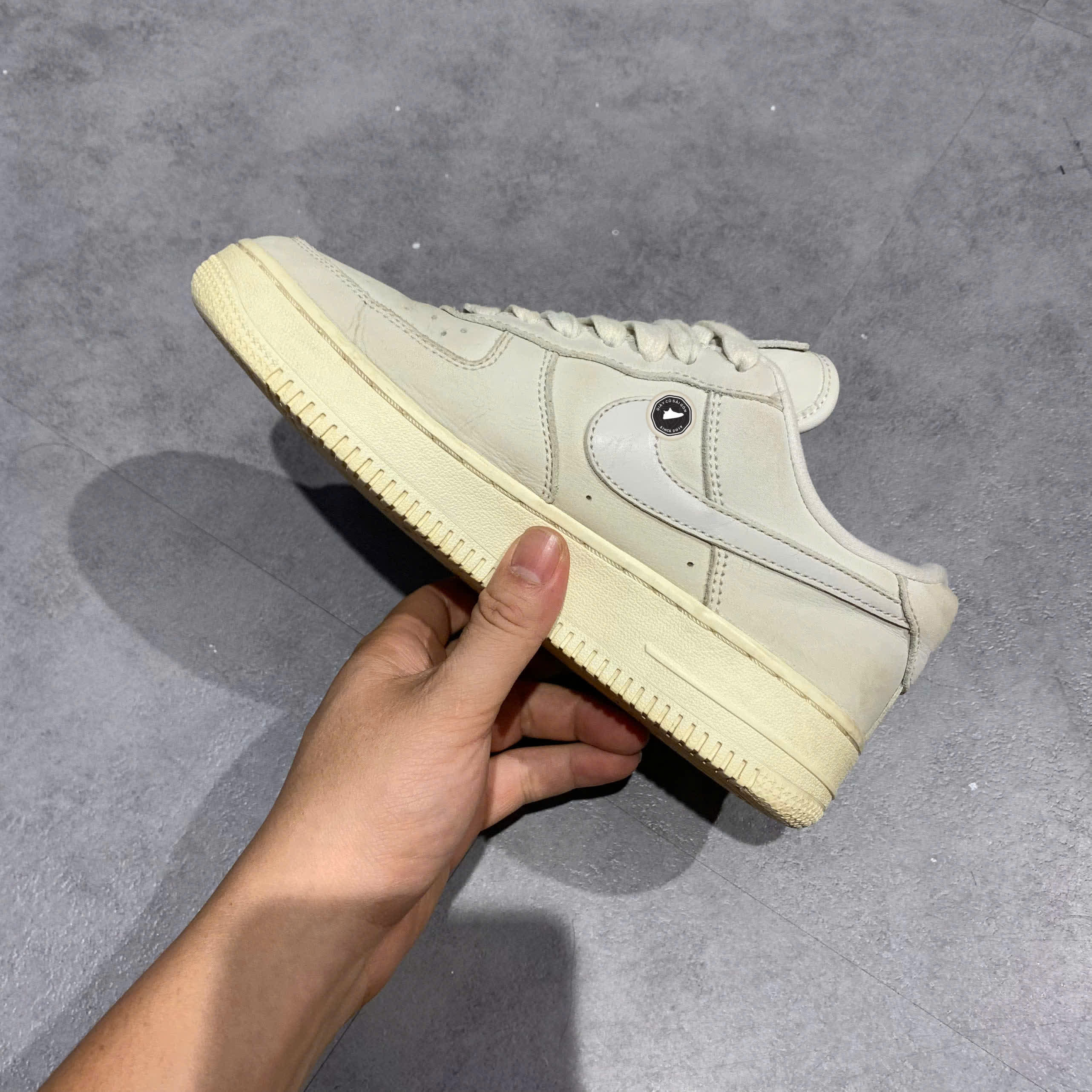 NIKE WMNS AIR FORCE 1 LOW PRM MF 'SUMMIT WHITE' DR9503 100 SIZE 36.5 GIÀY 2HAND CHÍNH HÃNG PVN20679