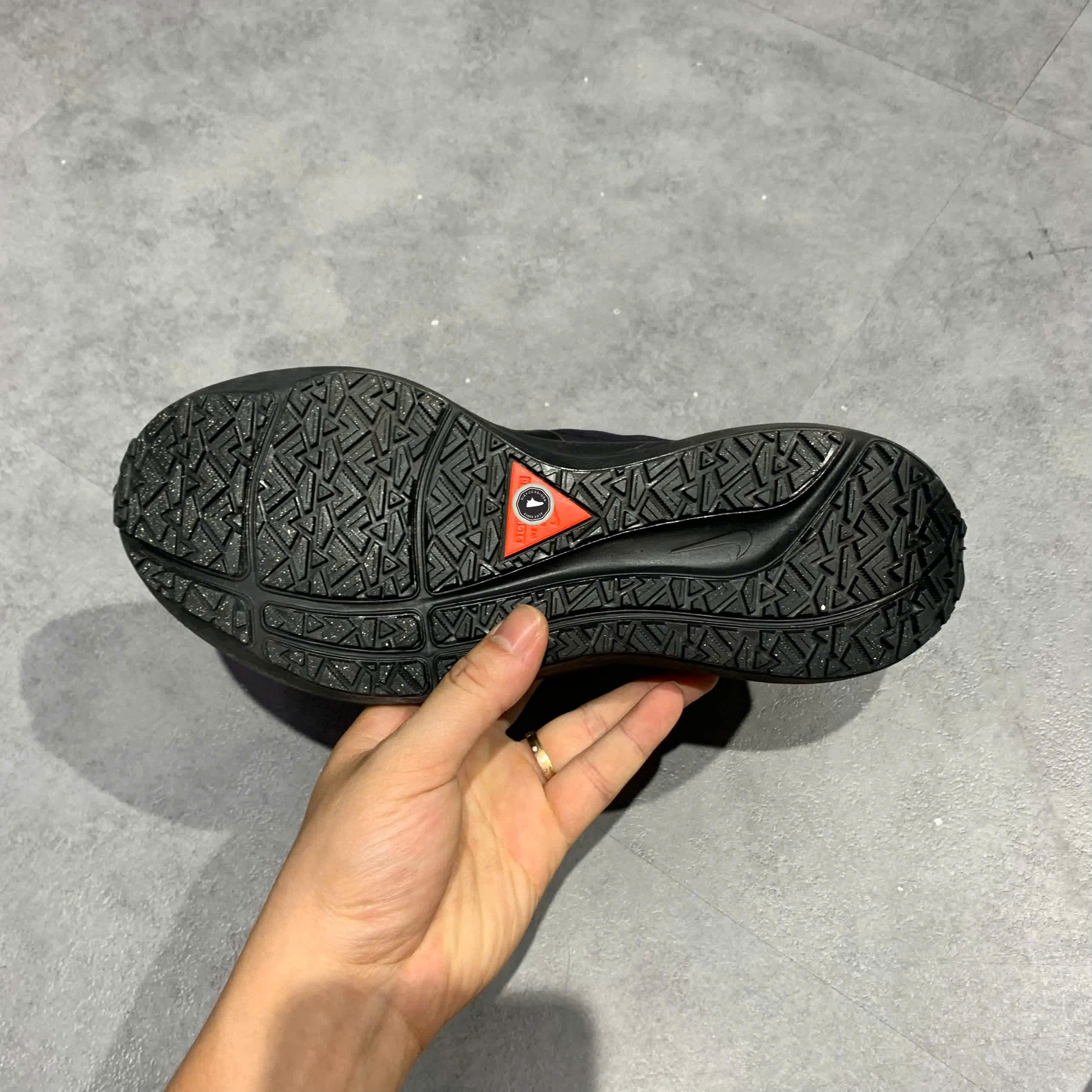 Nike Air Zoom Pegasus 39 Shield 'Black Off Noir' DO7625 001 SIZE 39 GIÀY 2HAND CHÍNH HÃNG PVN20837