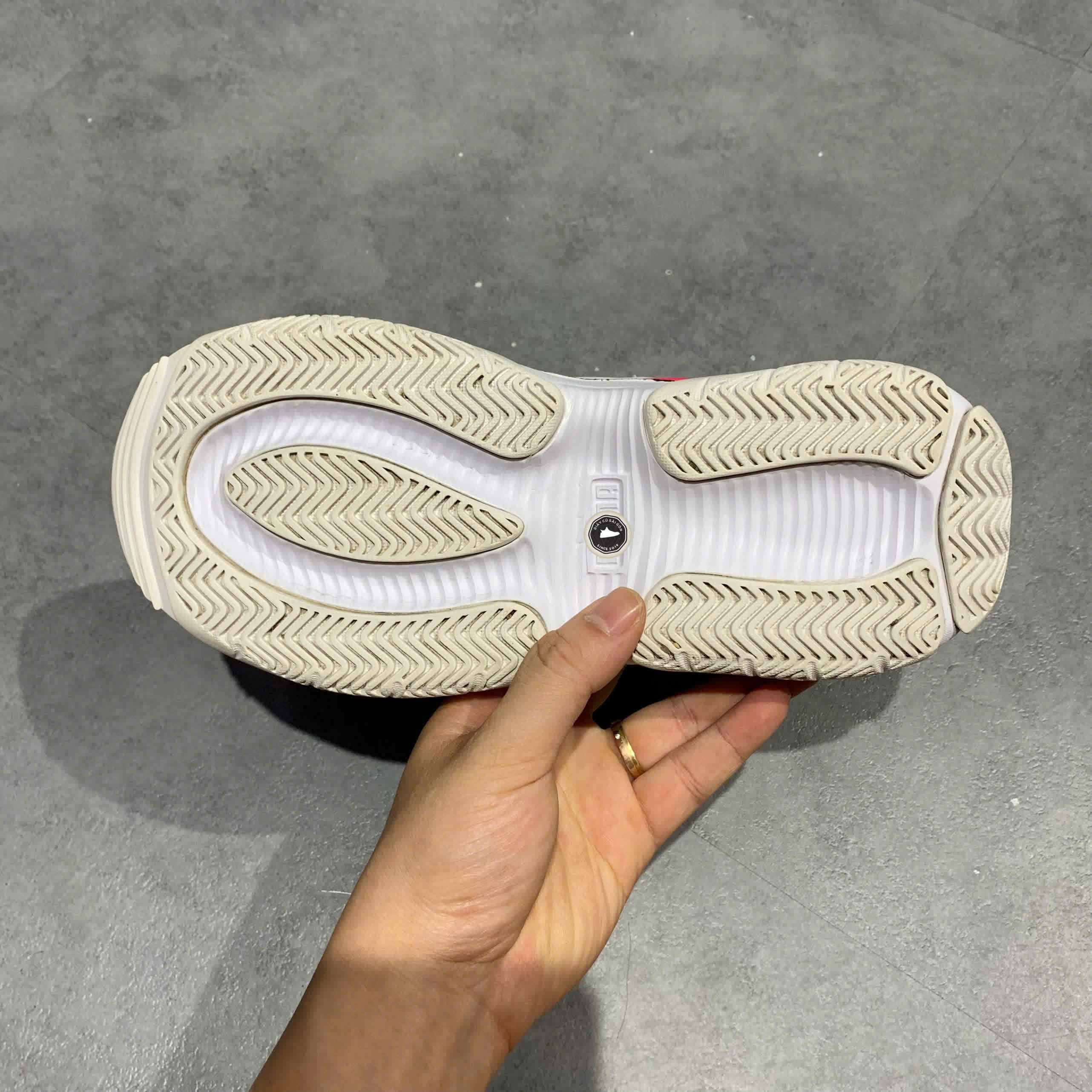 PUMA Storm.Y 'White Gray Violet' 371279 01 SIZE 37.5 GIÀY 2HAND CHÍNH HÃNG PVN20836