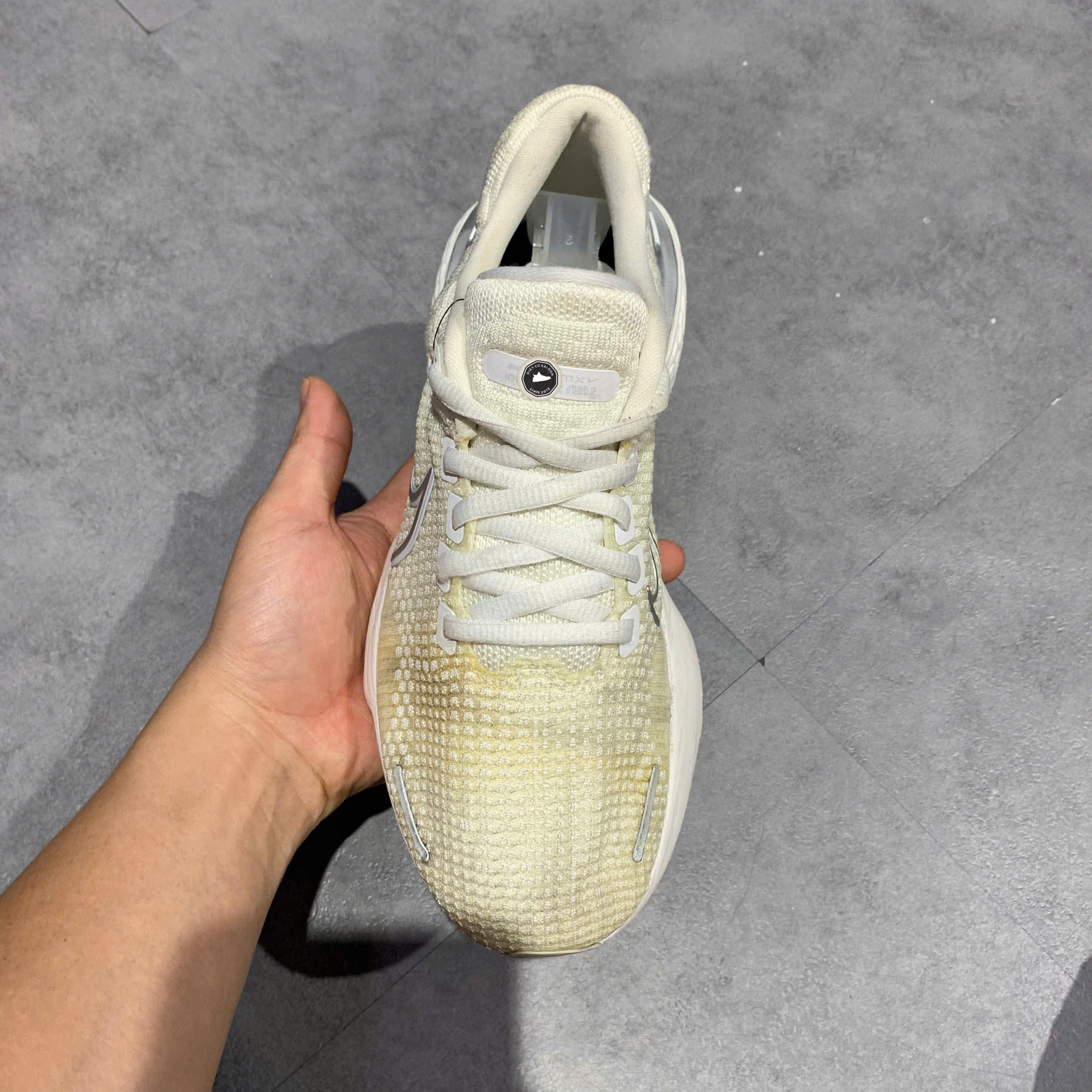 NIKE ZOOMX INVINCIBLE RUN FLYKNIT 2 'WHITE METALLIC SILVER' DC9993-101 SIZE 37.5 GIÀY 2HAND CHÍNH HÃNG PVN20850