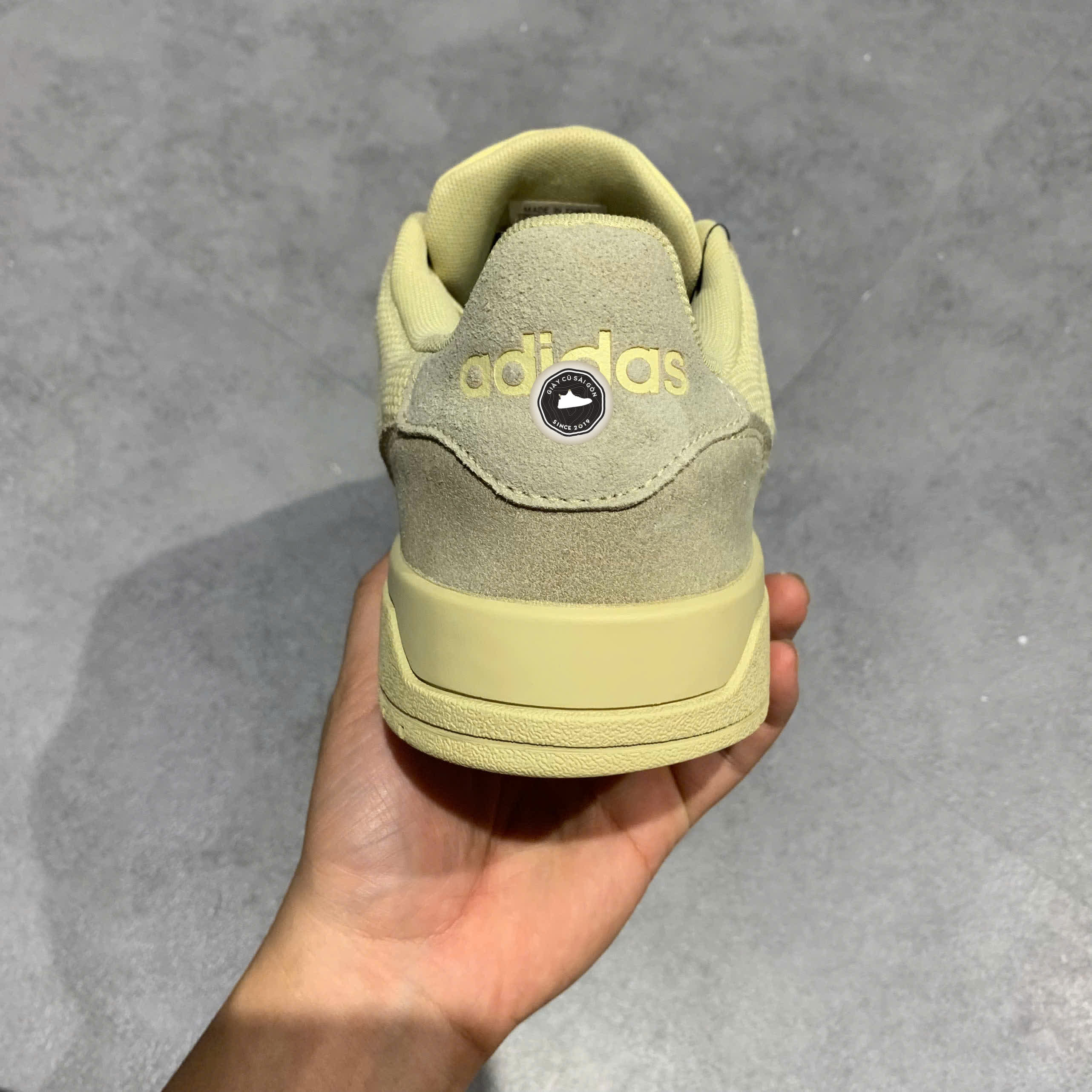 ADIDAS ENTRAP JS3007 SIZE 43 1/3 GIÀY 2HAND CHÍNH HÃNG PVN20427