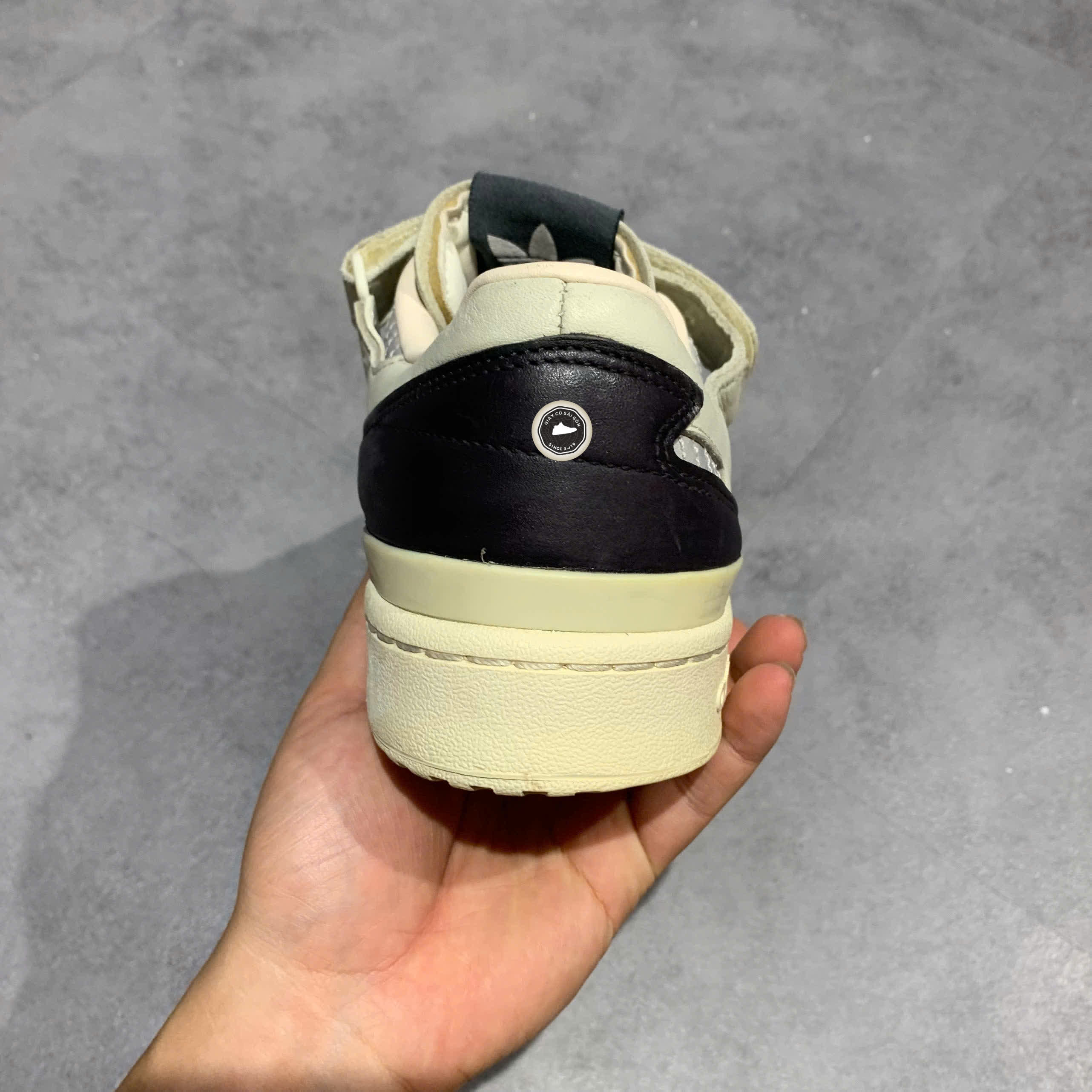 ADIDAS FORUM 84 LOW OFF WHITE GREEN HQ6938 SIZE 43 1/3 GIÀY 2HAND CHÍNH HÃNG PVN20497