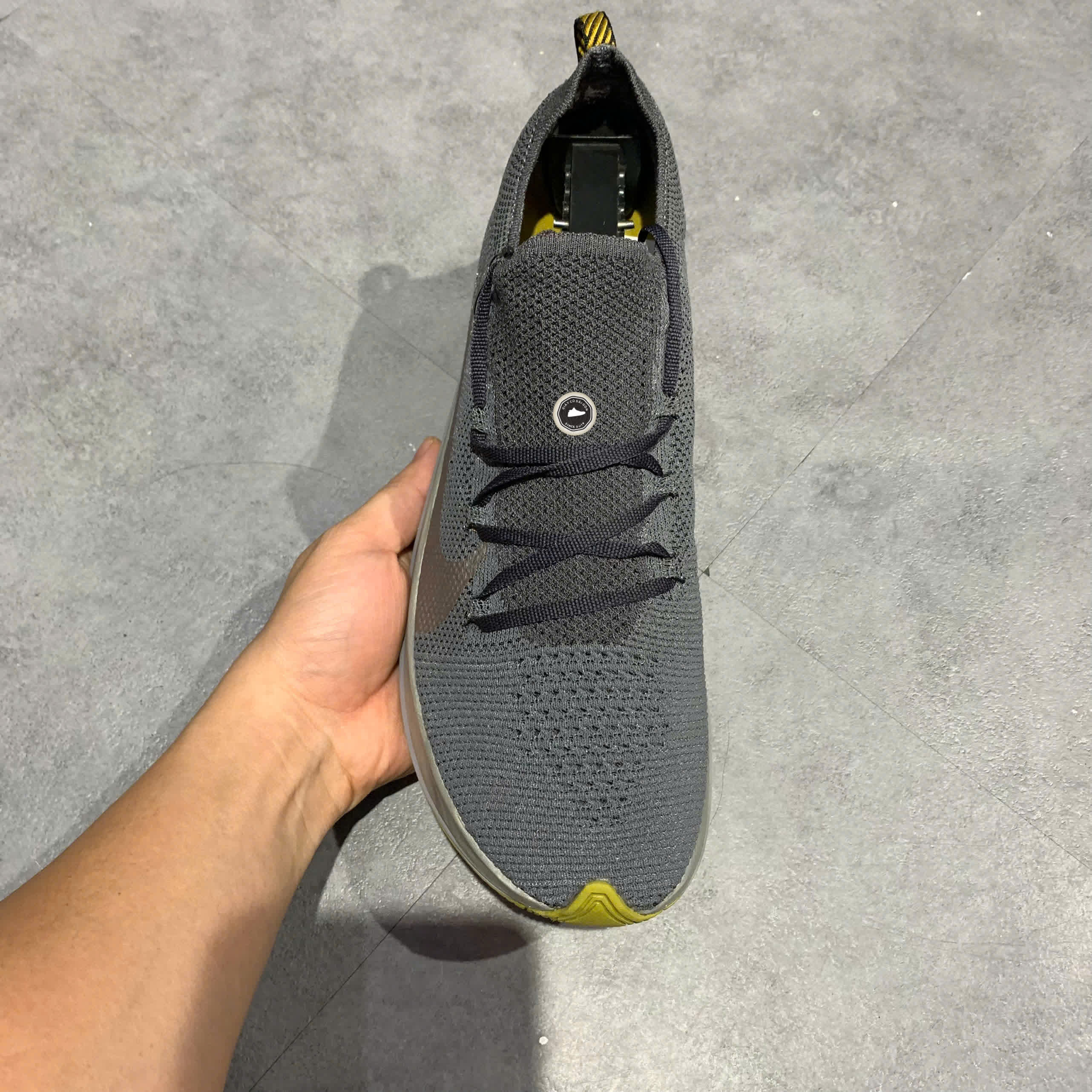 NIKE ZOOM FLY FLYKNIT 'DARK GREY' AR4561-002 SIZE 43 GIÀY 2HAND CHÍNH HÃNG PVN20500